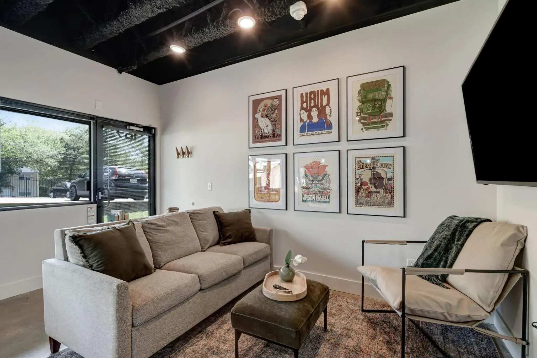 NEW Studio with 2 Beds 7 mins to Broadway NEW Studio with 2 Beds 7 mins to Broadway
