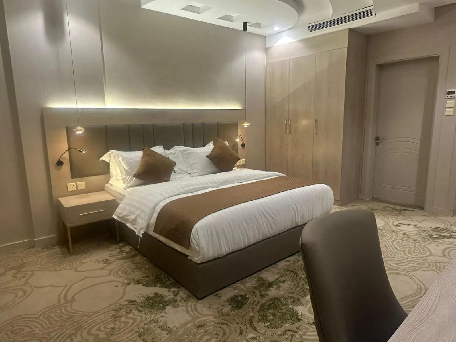 Bed in Armada Residence Hotel Shafa Road