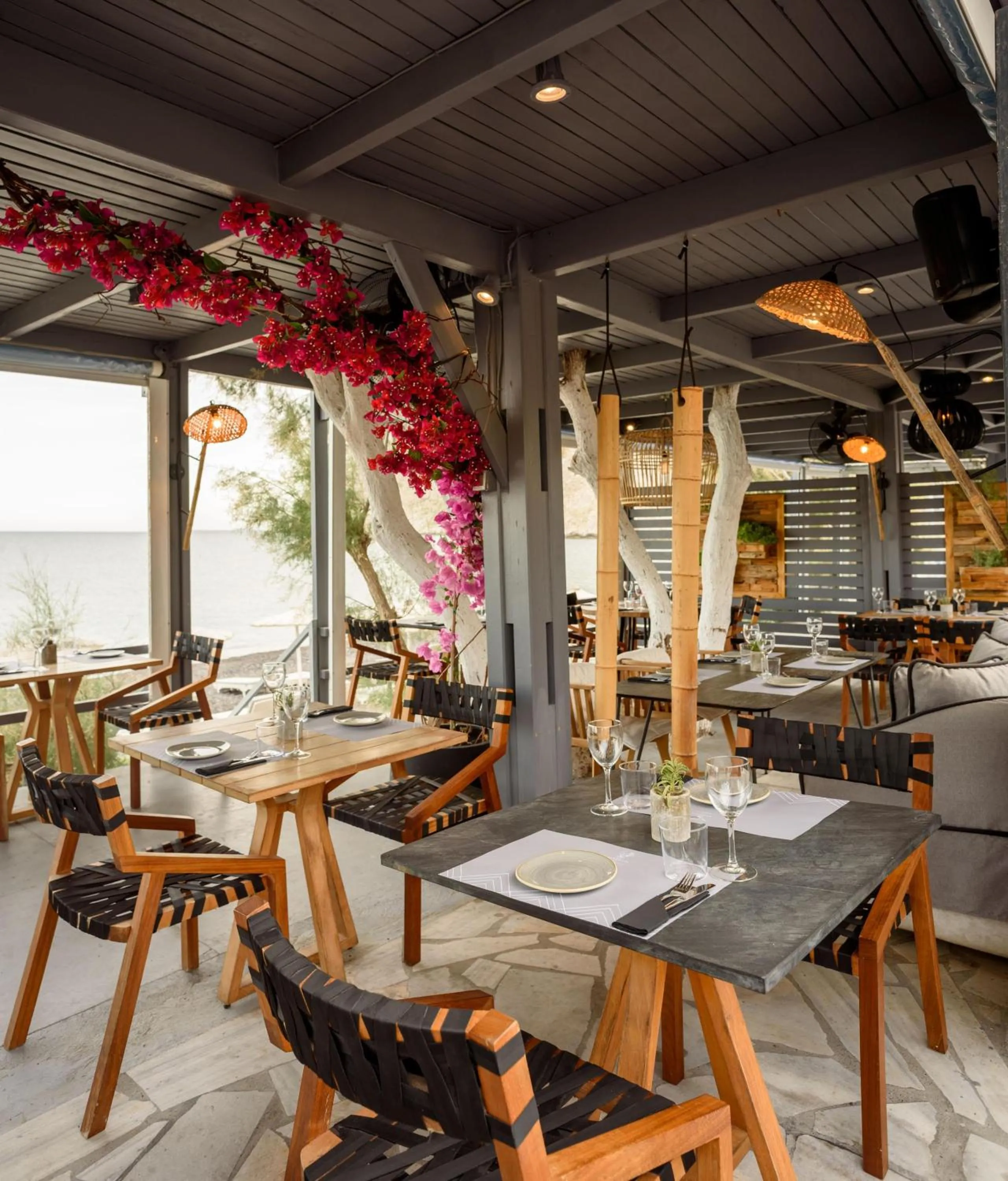 Restaurant/places to eat in Afroditi Venus Beach Resort