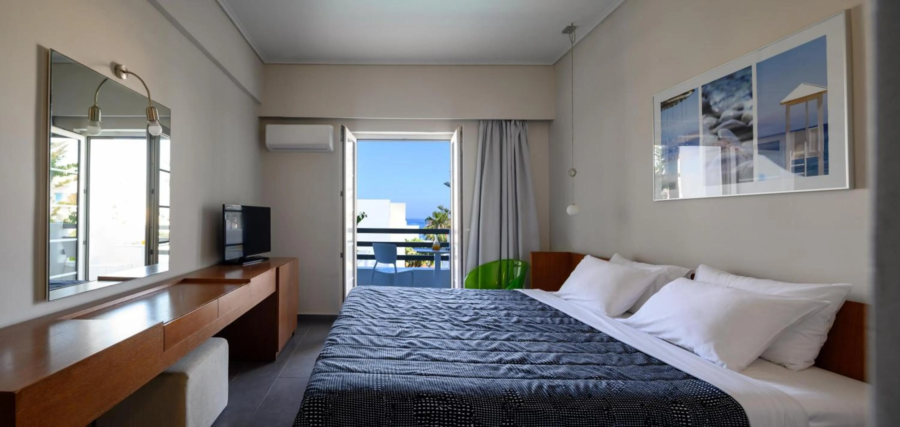 Photo of the whole room, Bed in Afroditi Venus Beach Resort