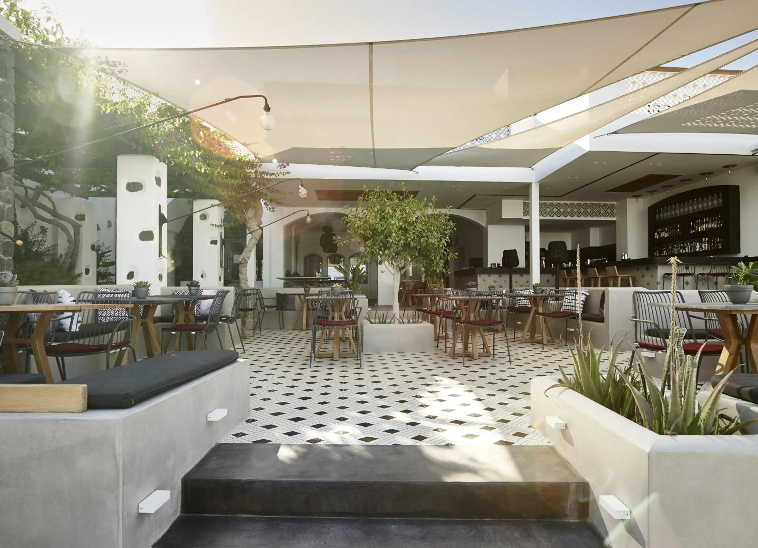 Restaurant/places to eat in Afroditi Venus Beach Resort