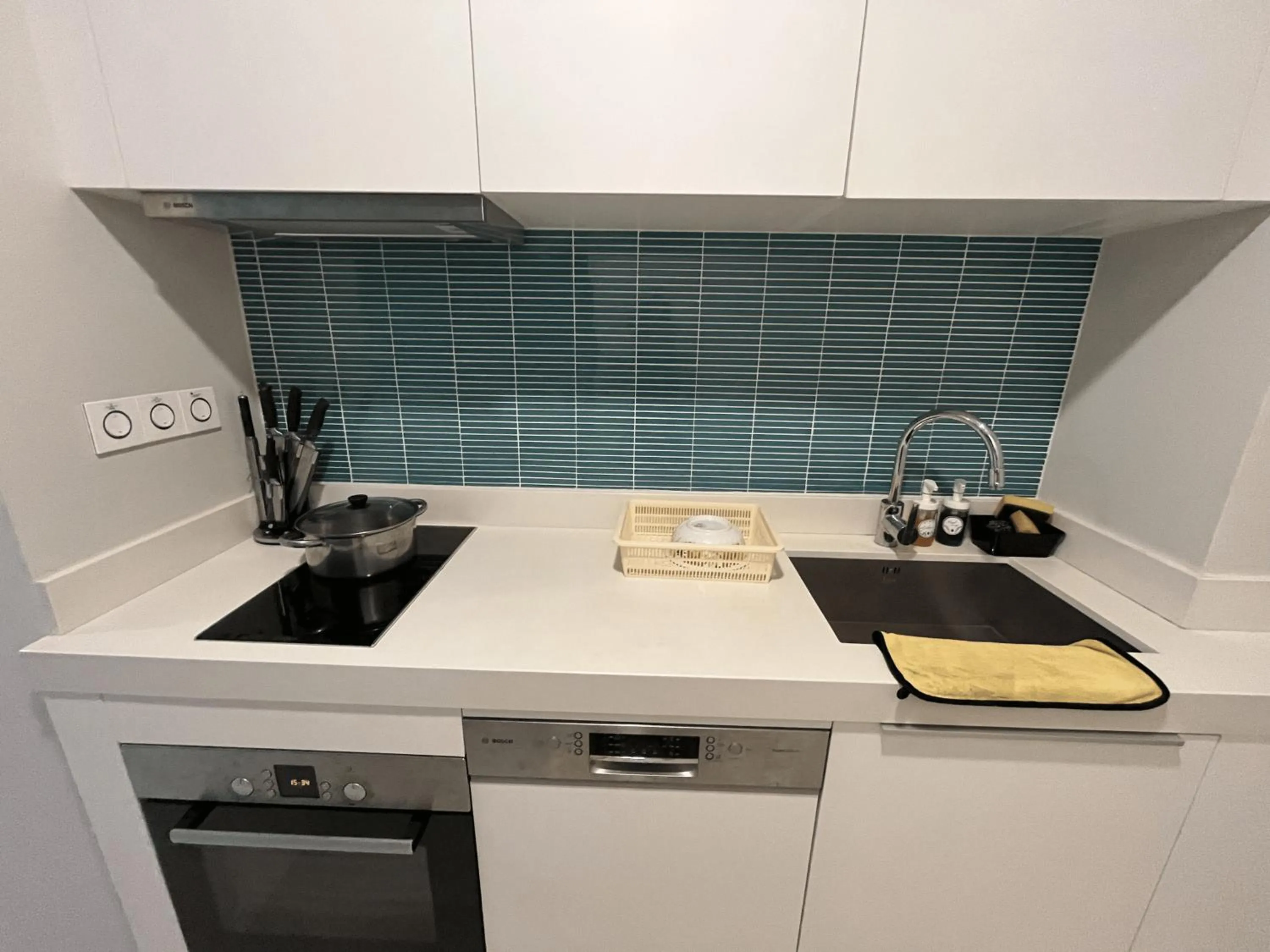 kitchen in Tropicana The Residences by uBook