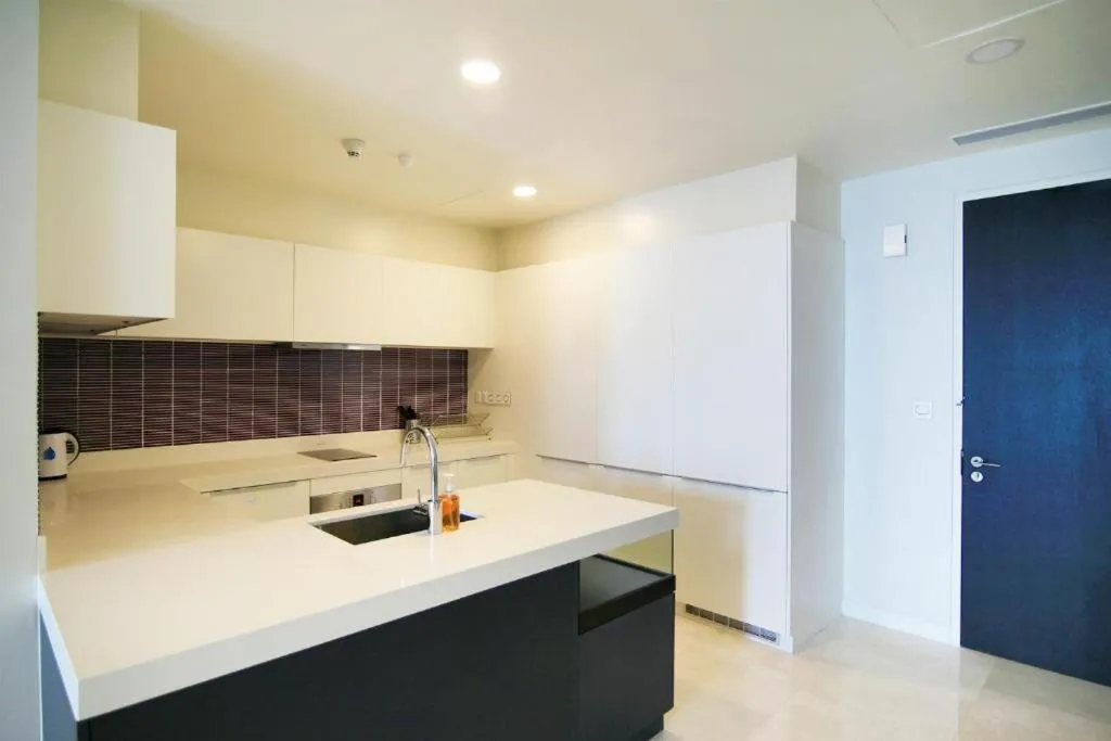 Kitchen or kitchenette in Tropicana The Residences by uBook