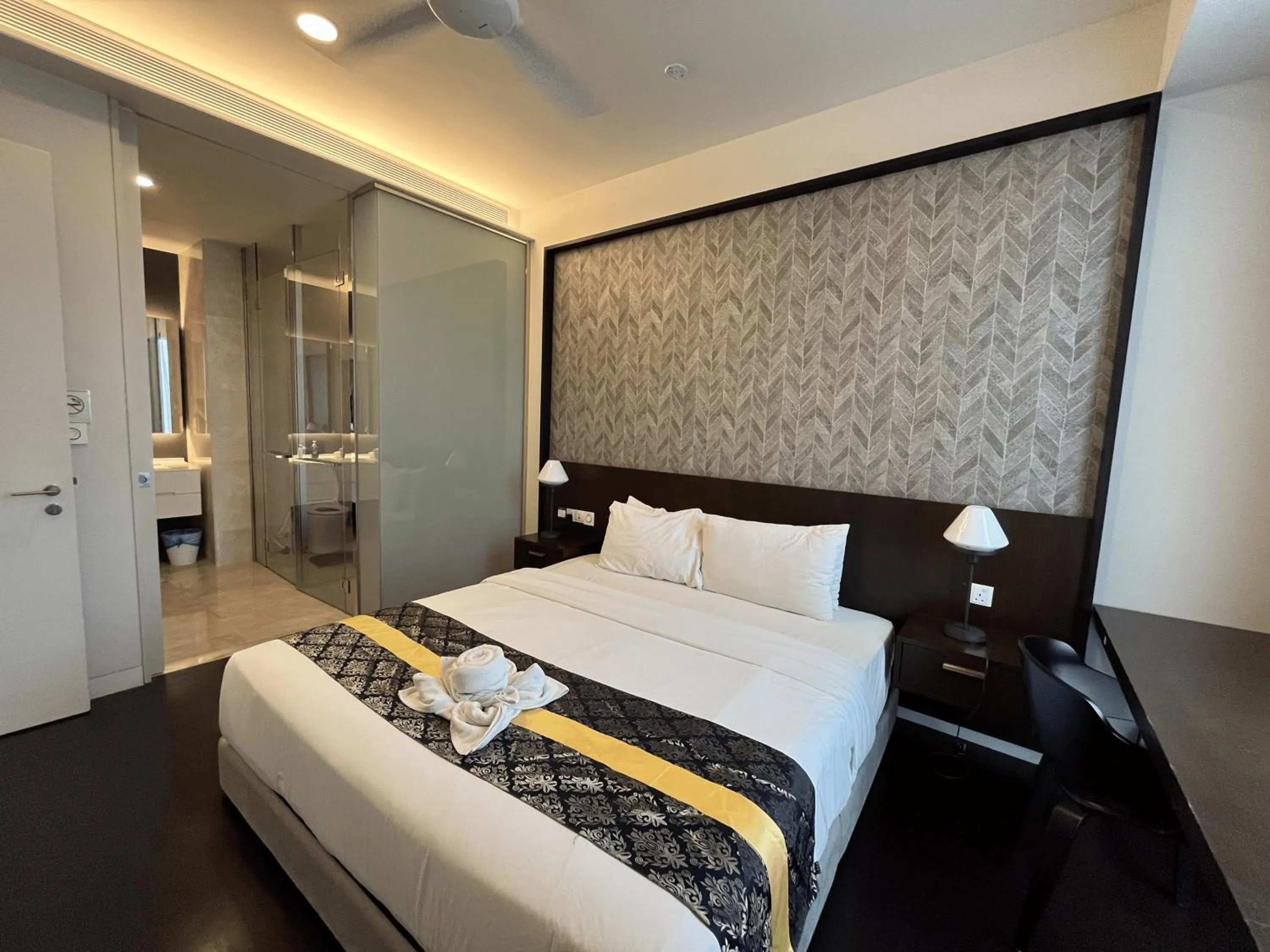 Bedroom, Bed in Tropicana The Residences by uBook