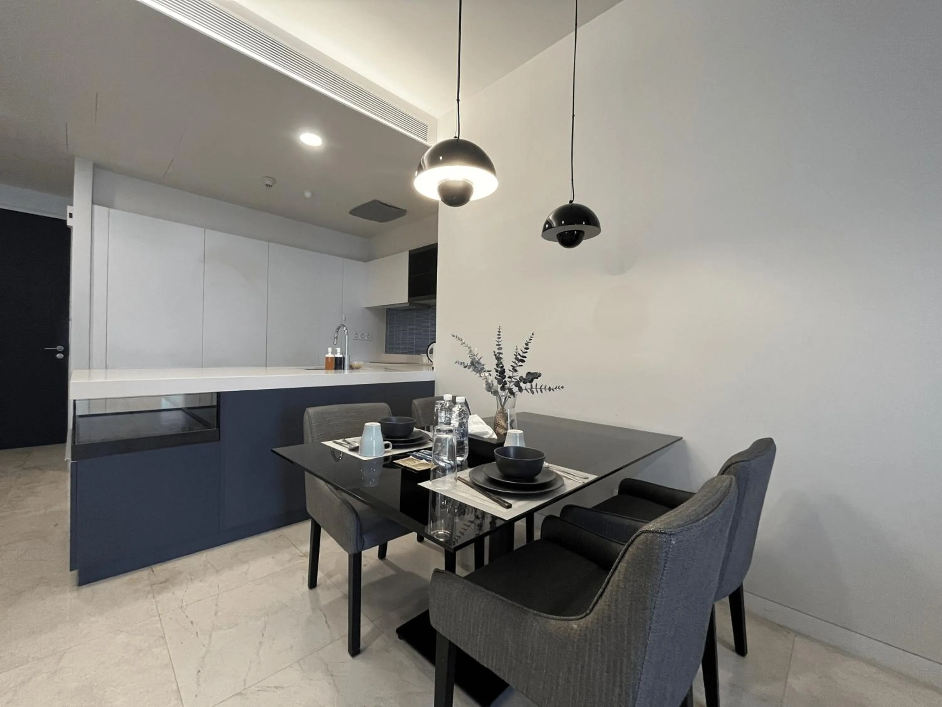 Dining area in Tropicana The Residences by uBook