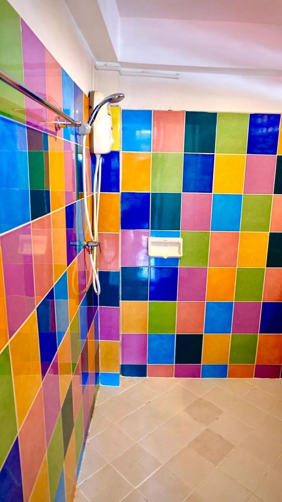 Toilet in Yellow Lamoon Hotel