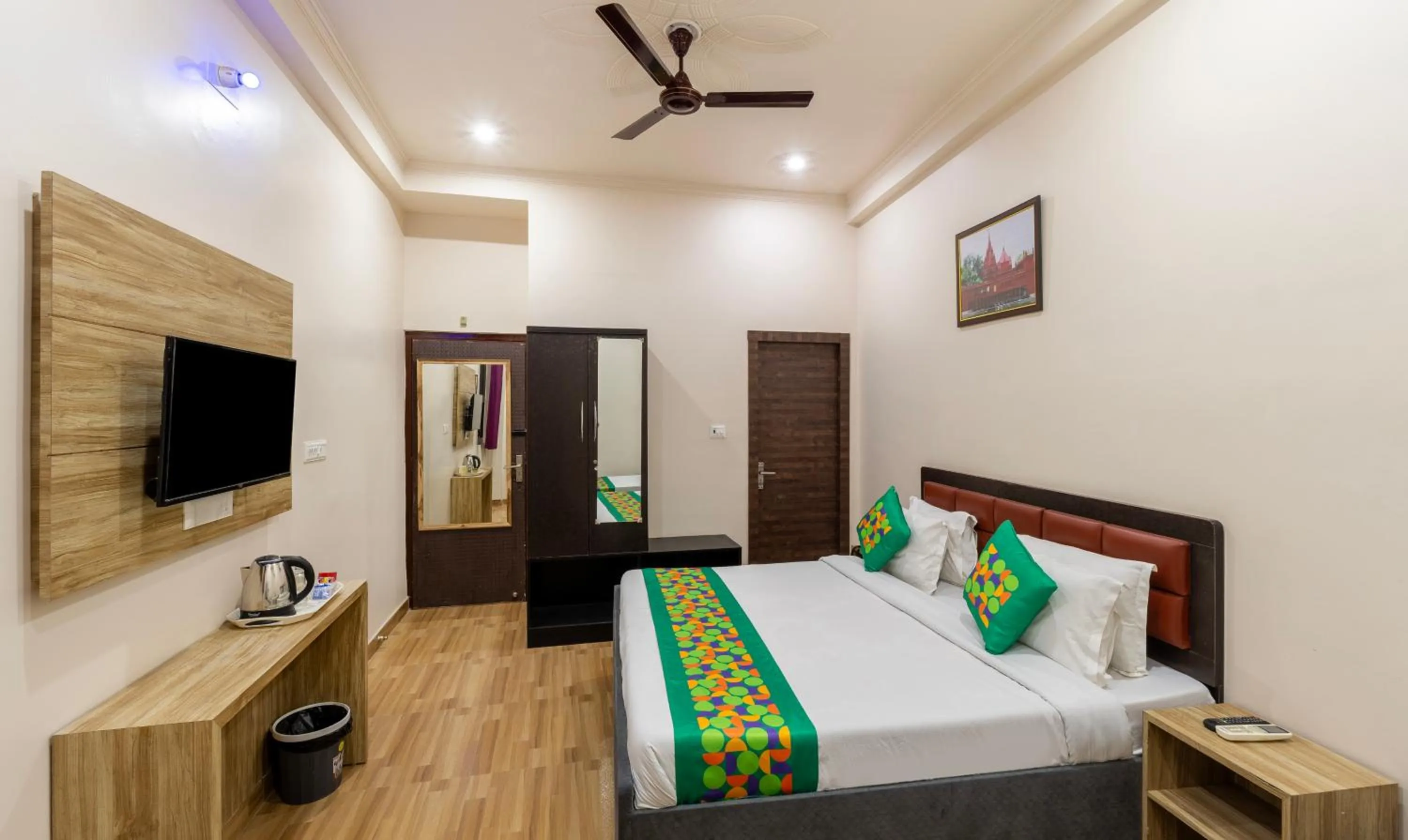 Bedroom, Bed in Treebo Om Shree Banaras