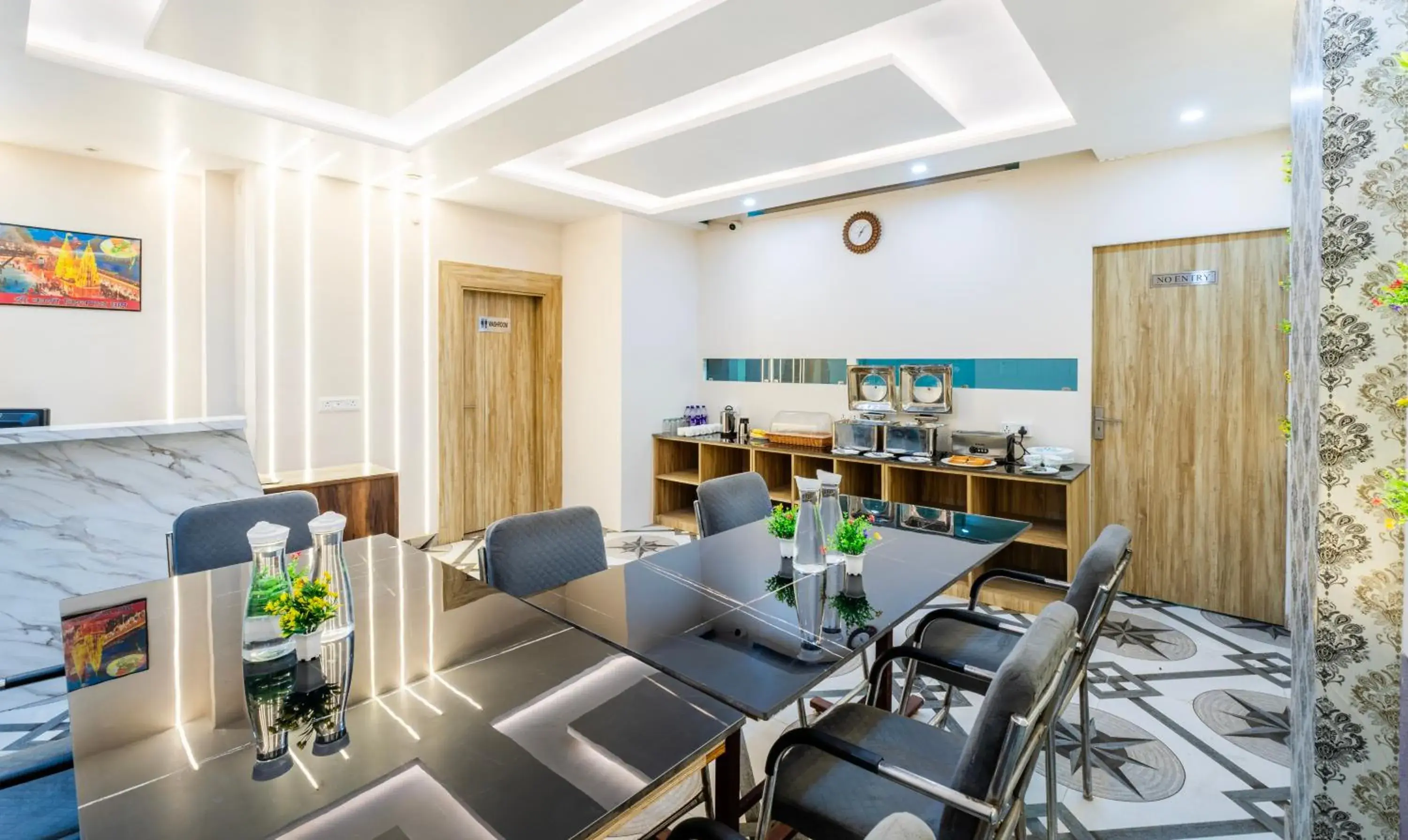 Treebo Om Shree Banaras Treebo Om Shree Banaras