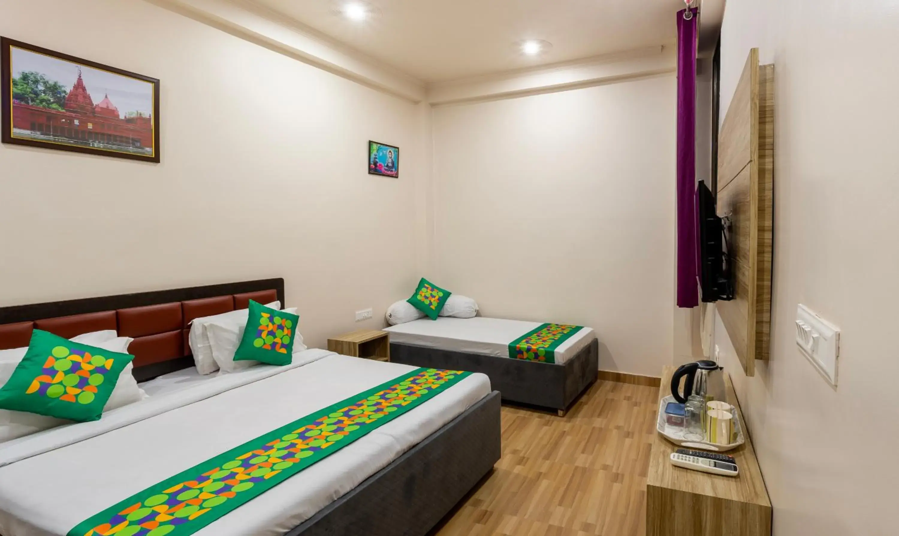 Bedroom, Bed in Treebo Om Shree Banaras Bedroom, Bed in Treebo Om Shree Banaras