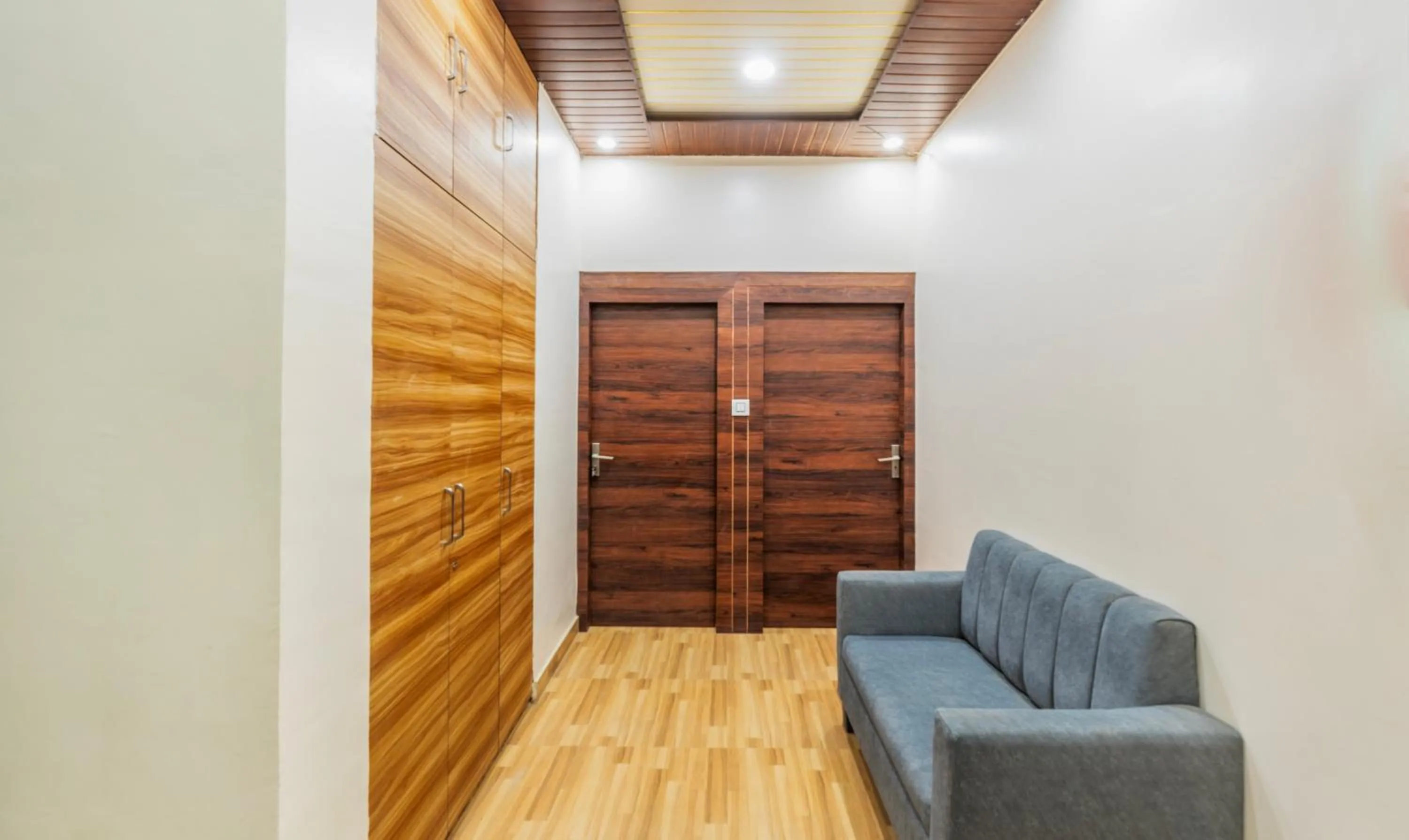 Seating area in Treebo Om Shree Banaras