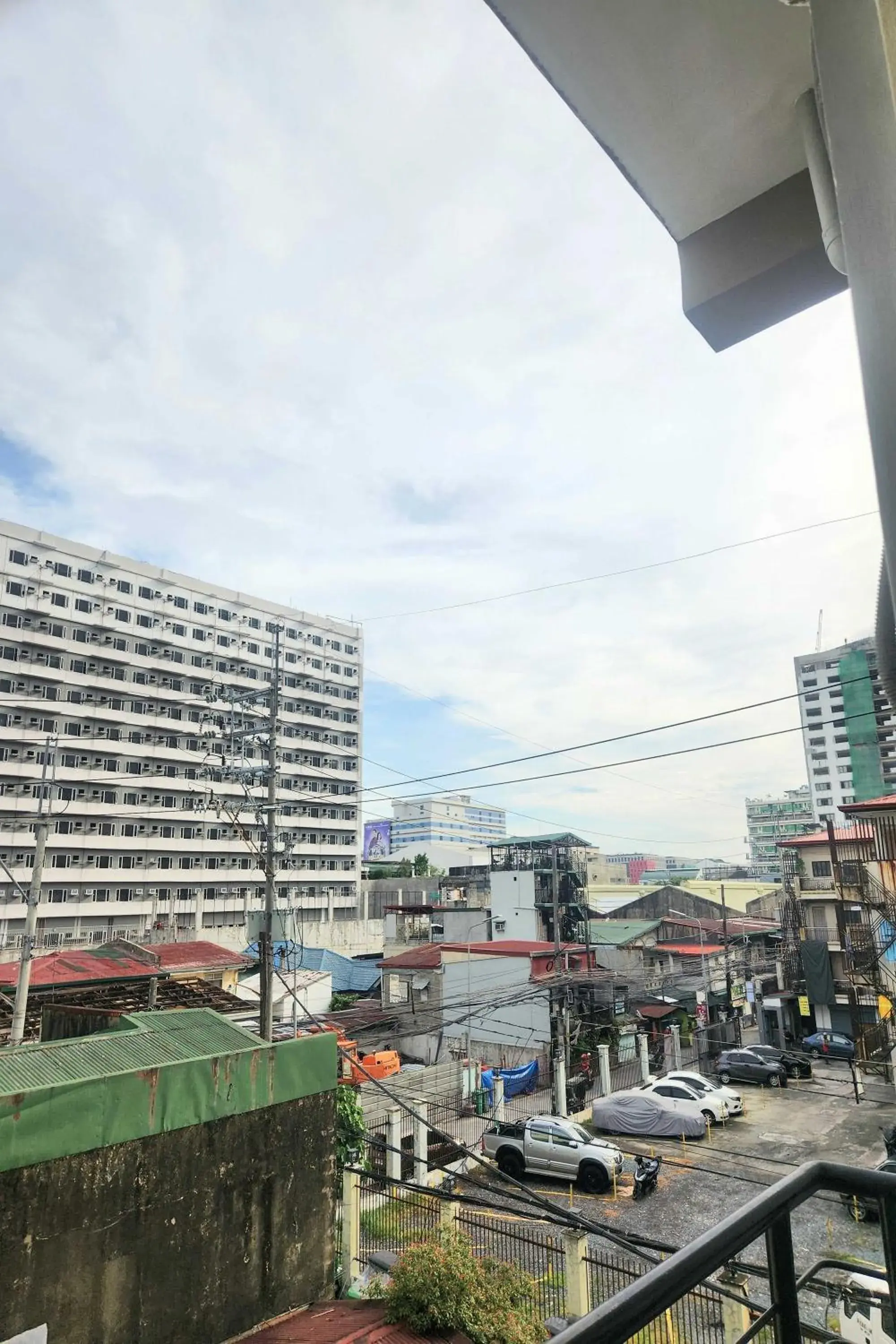 Property building in Qingqing Hotel Pasay Manila near MOA Property building in Qingqing Hotel Pasay Manila near MOA