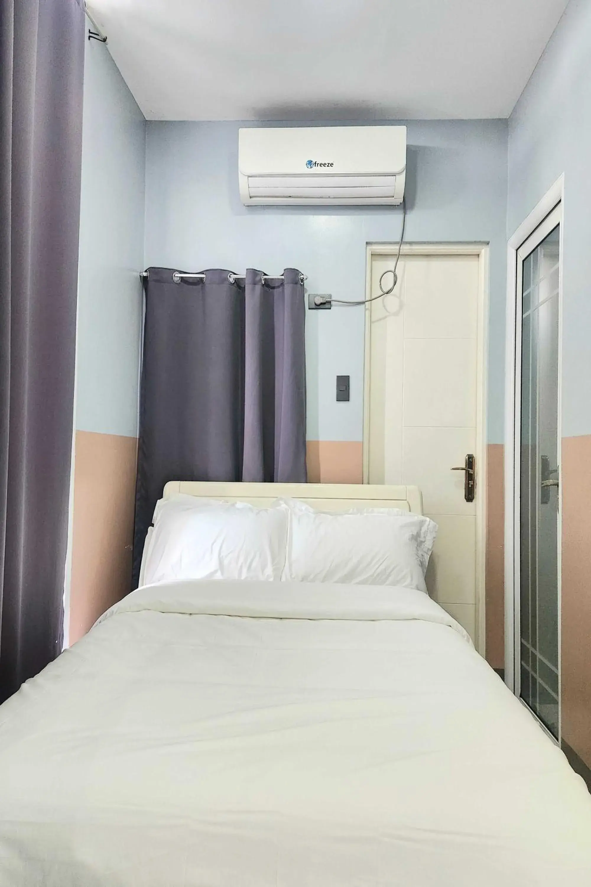 Bed in Qingqing Hotel Pasay Manila near MOA Bed in Qingqing Hotel Pasay Manila near MOA