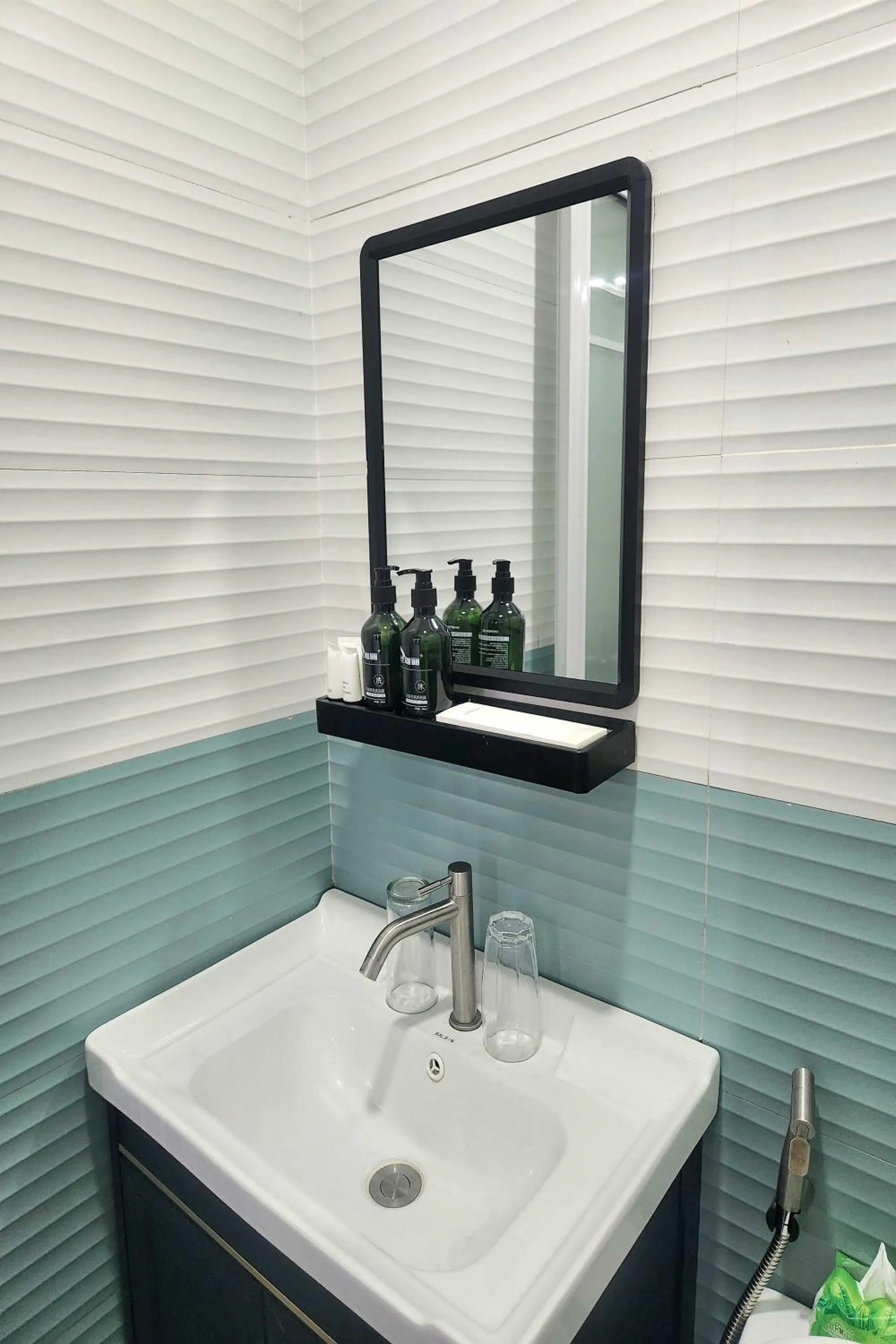 Bathroom in Qingqing Hotel Pasay Manila near MOA