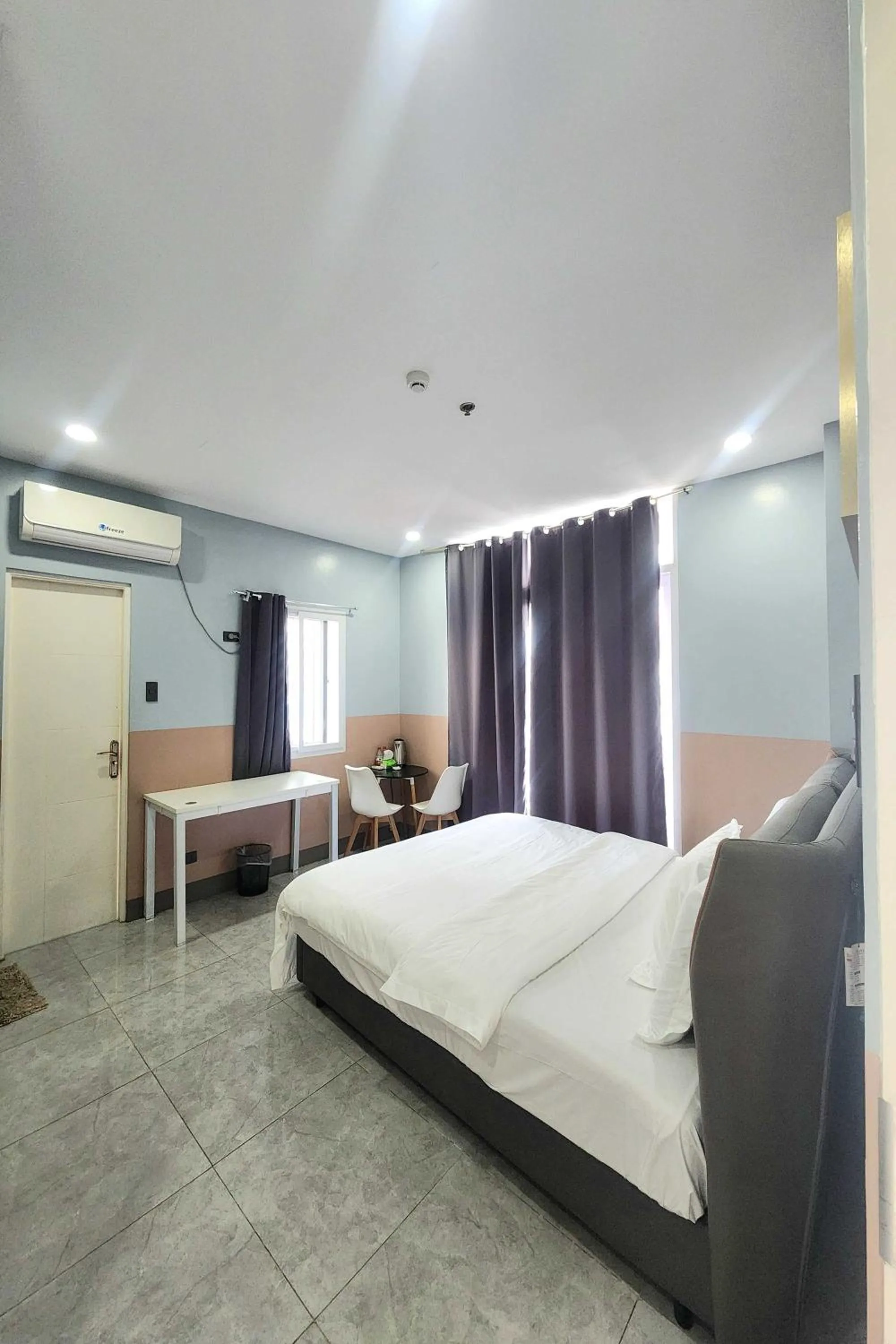 Bed in Qingqing Hotel Pasay Manila near MOA