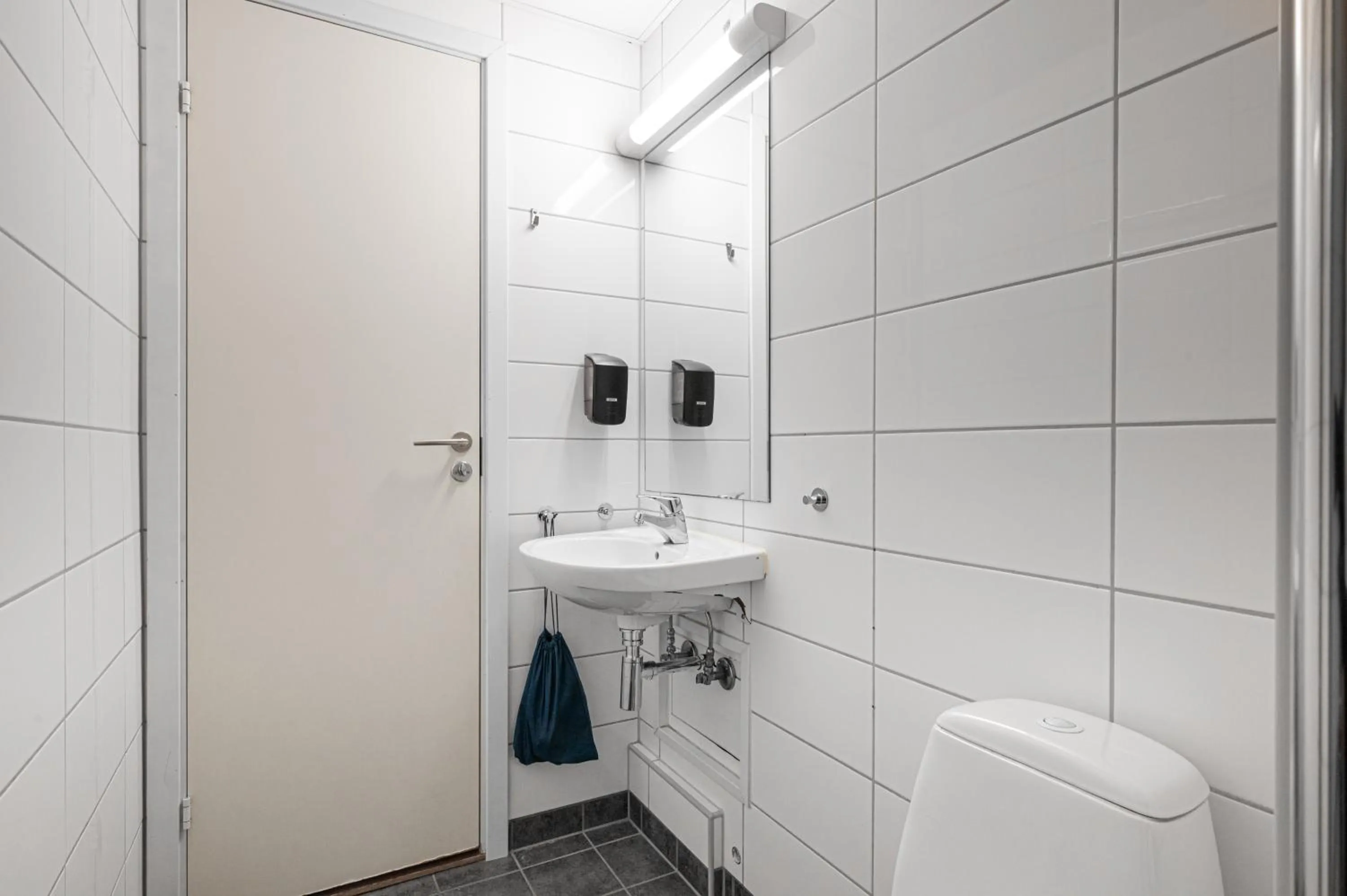 Bathroom in BREEZE Hotel Victoria - Self-Service