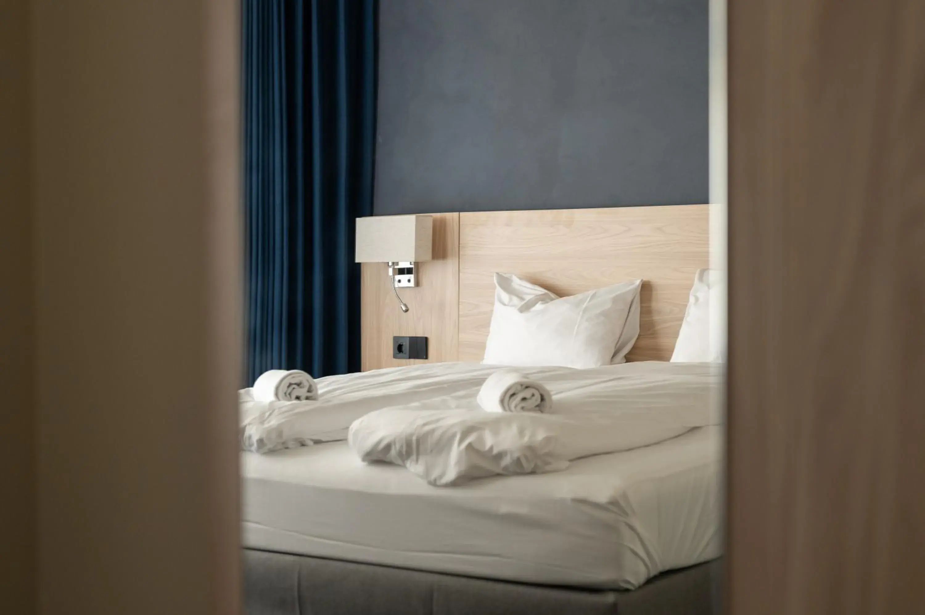 BREEZE Hotel Victoria - Self-Service BREEZE Hotel Victoria - Self-Service