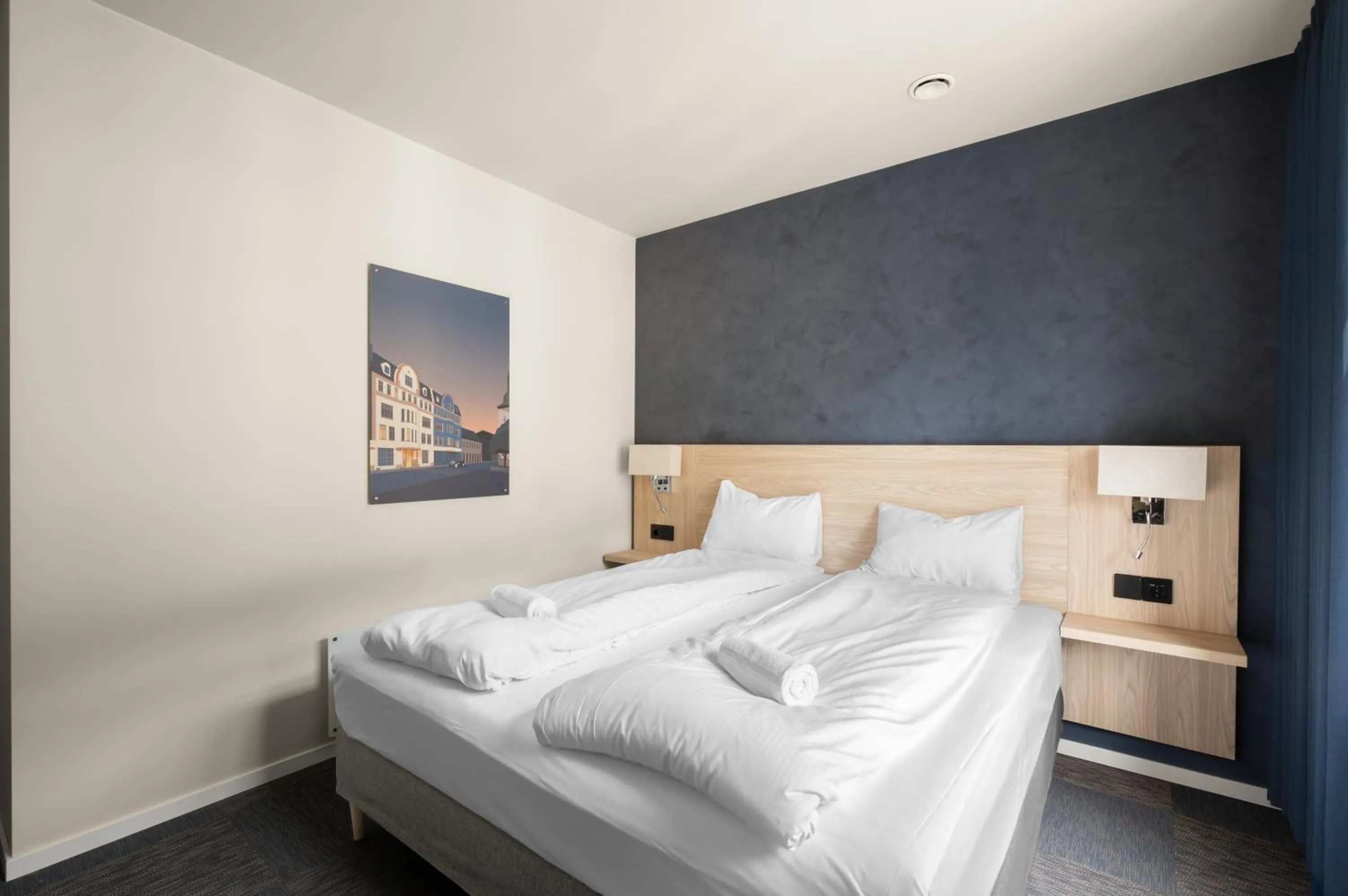 Bed in BREEZE Hotel Victoria - Self-Service