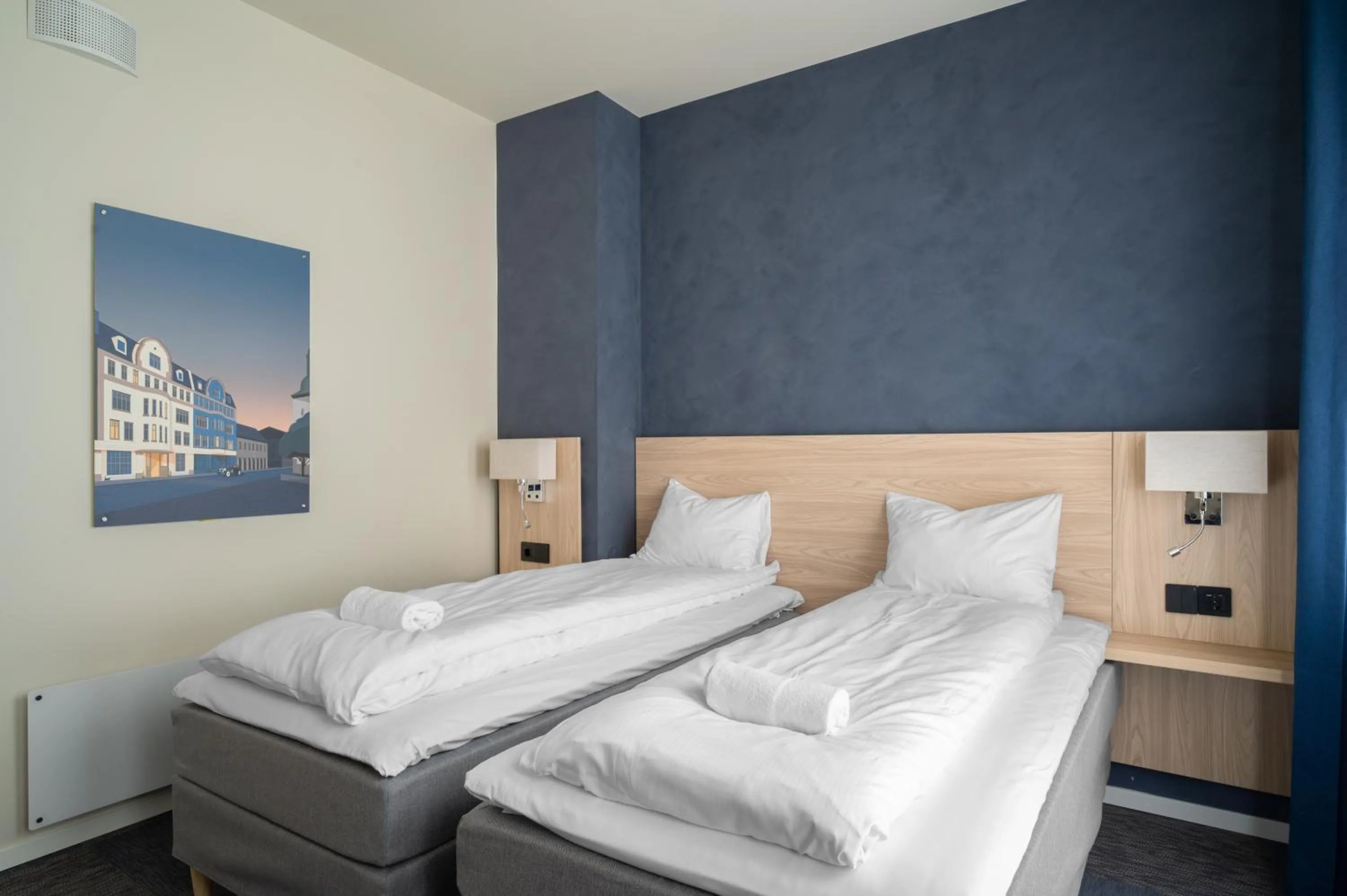 Bed in BREEZE Hotel Victoria - Self-Service