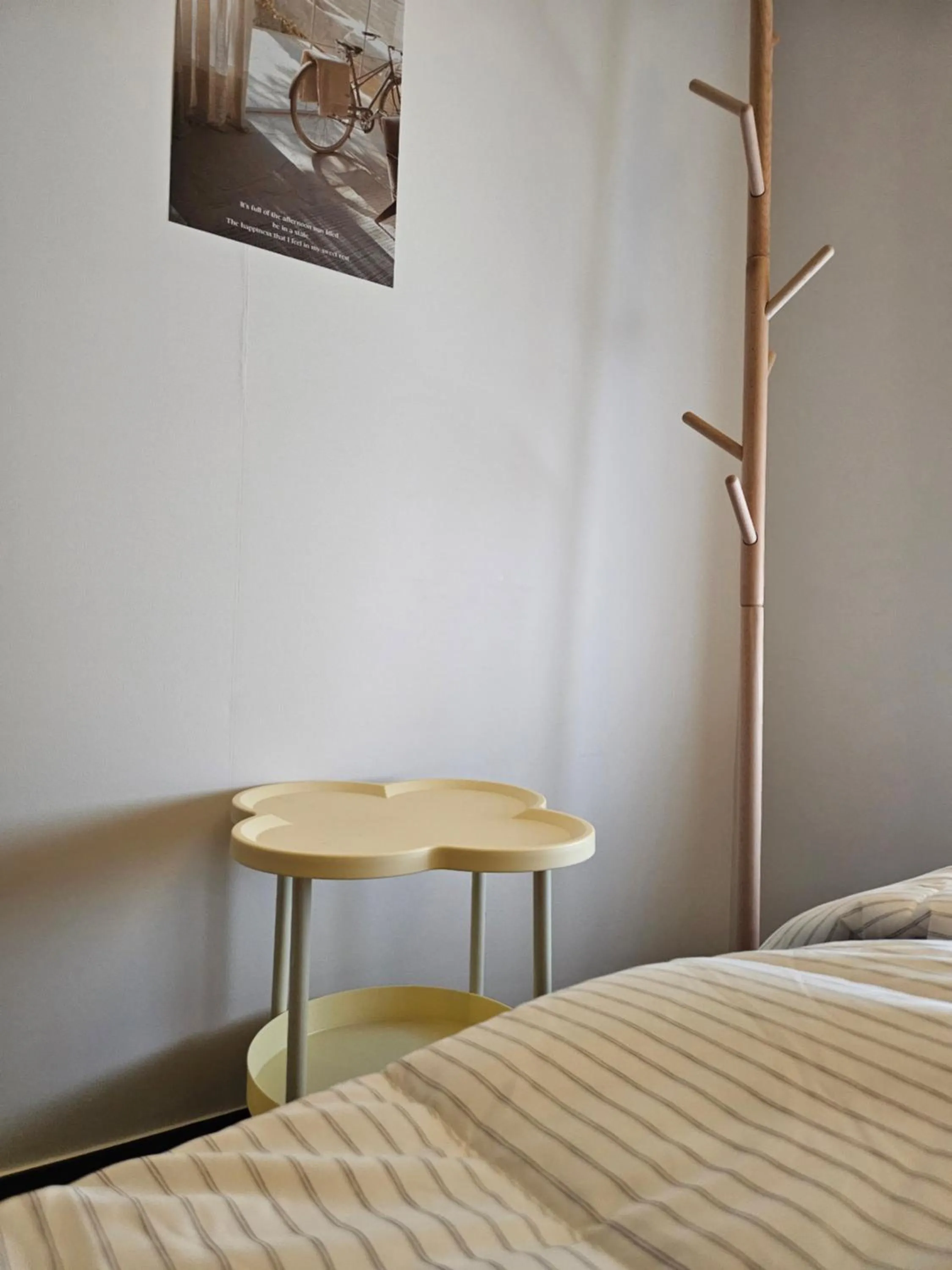 Bedroom, Bed in Travel Light Hostel