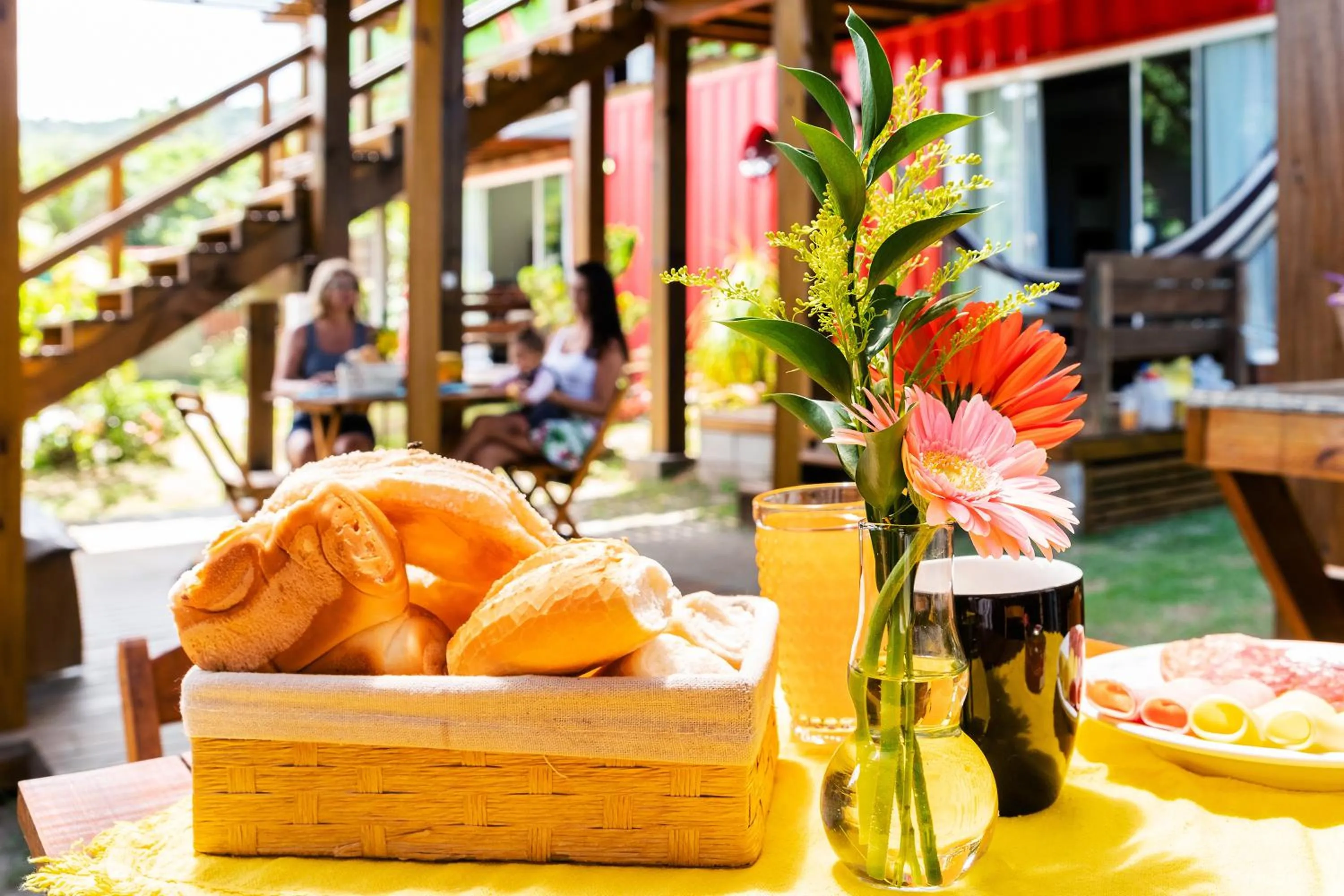 Communal kitchen in Pousada Container Eco Guarda