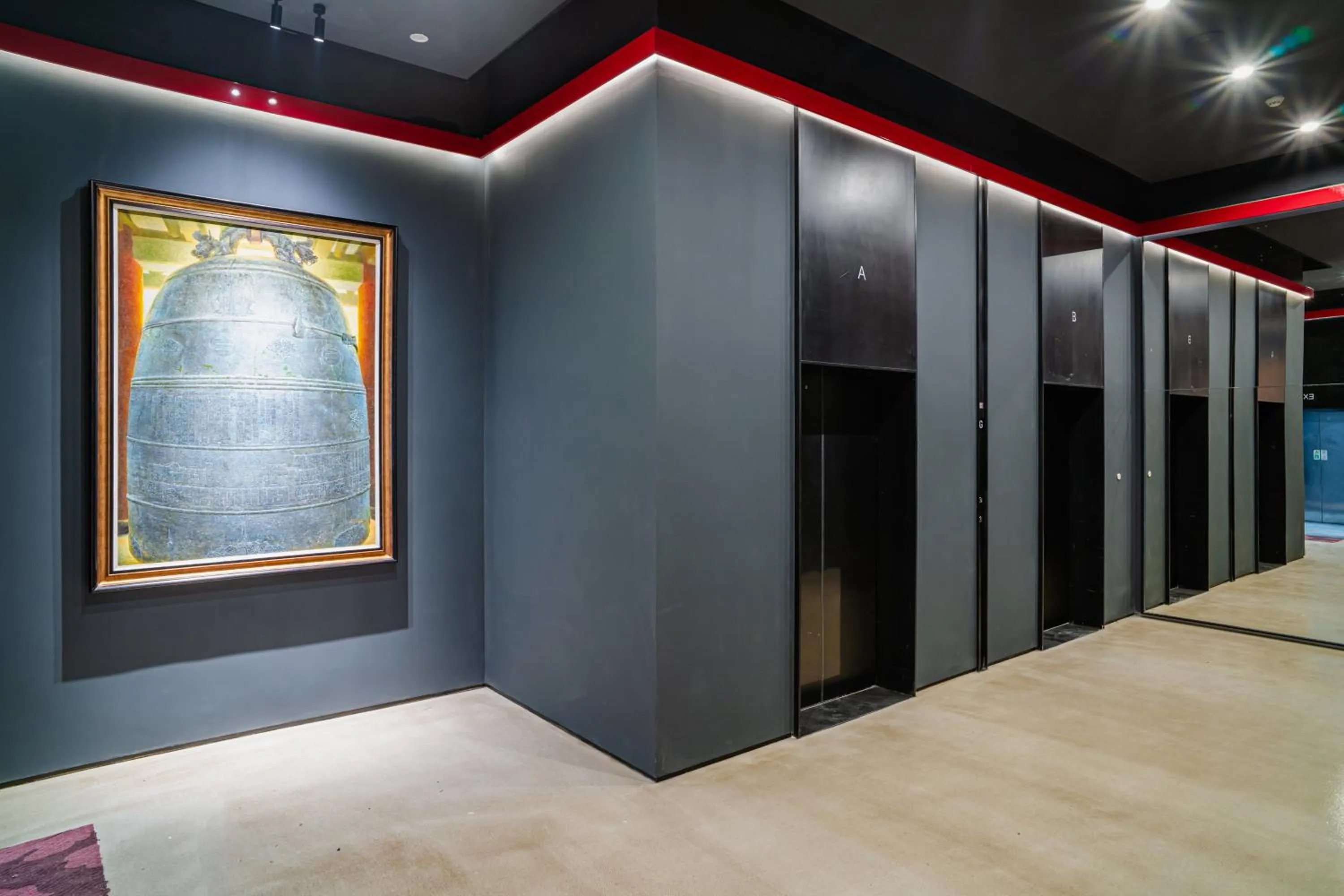 elevator in Shanghai T Plus Hotel Residence