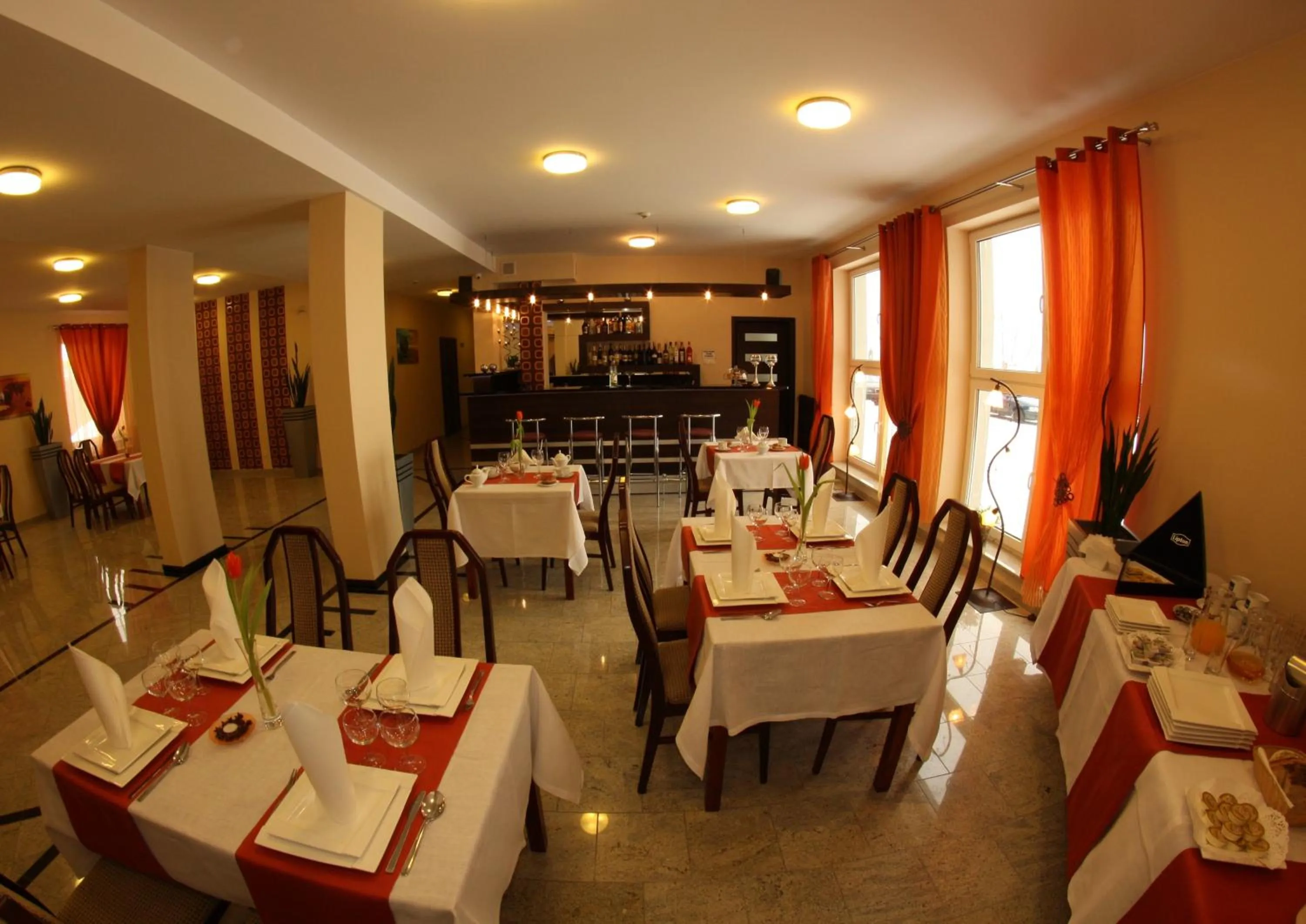 Food in Hotel Kosmonauty Wrocław-Airport