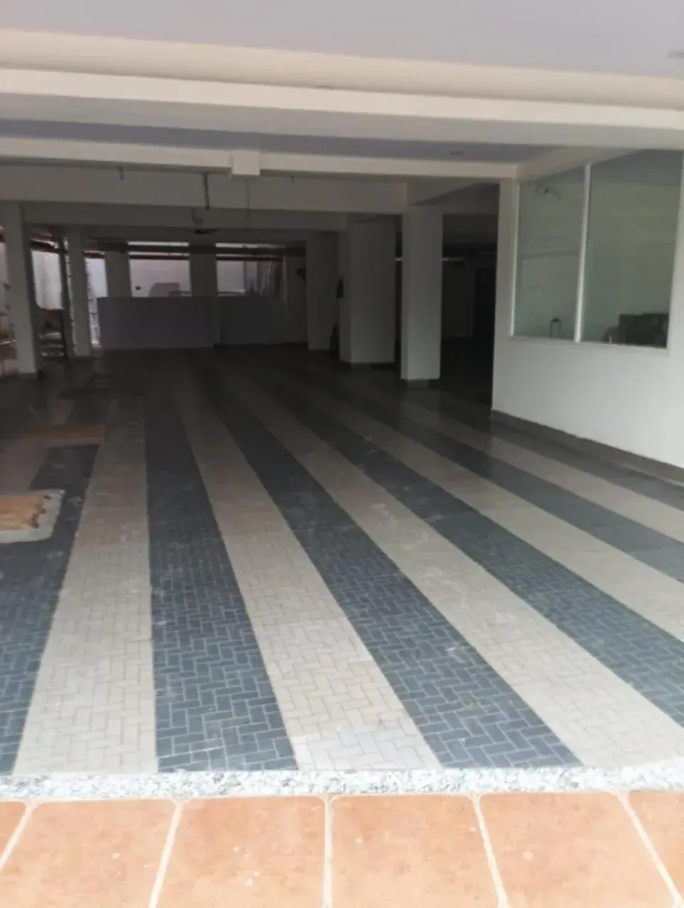 Property building in Hotel Paramount Property building in Hotel Paramount