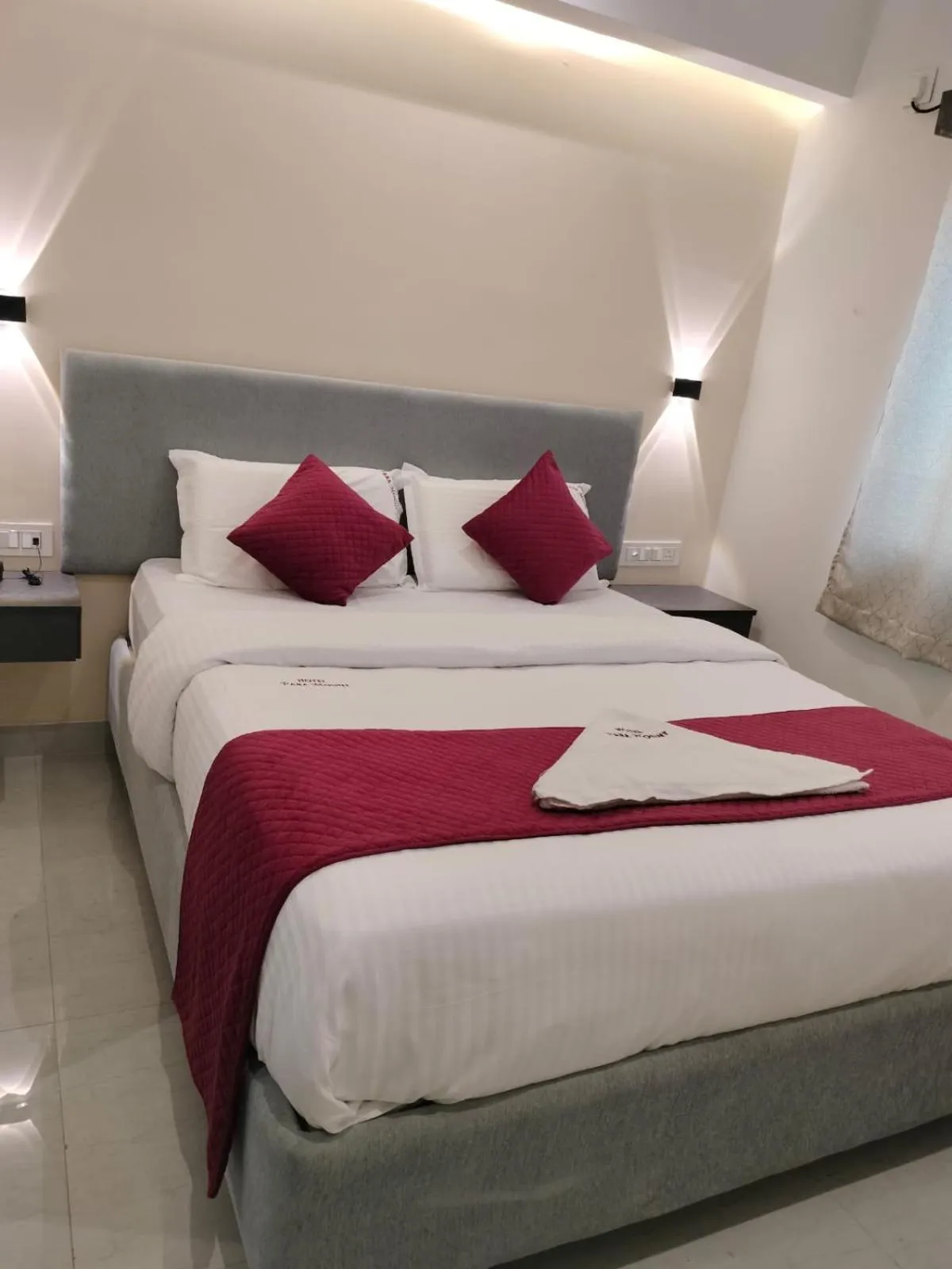 Bed in Hotel Paramount