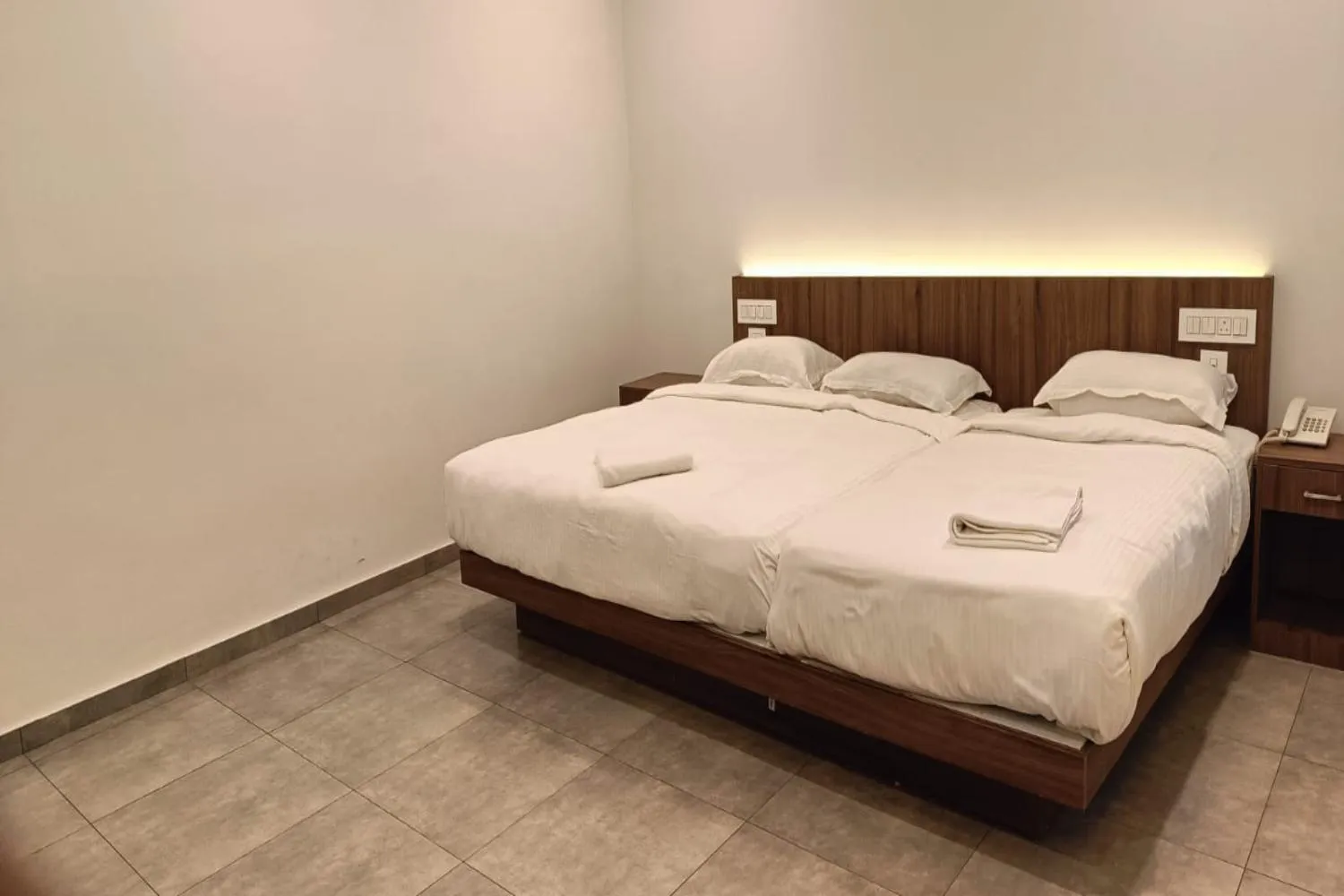 Bed in Green Tea Hotels