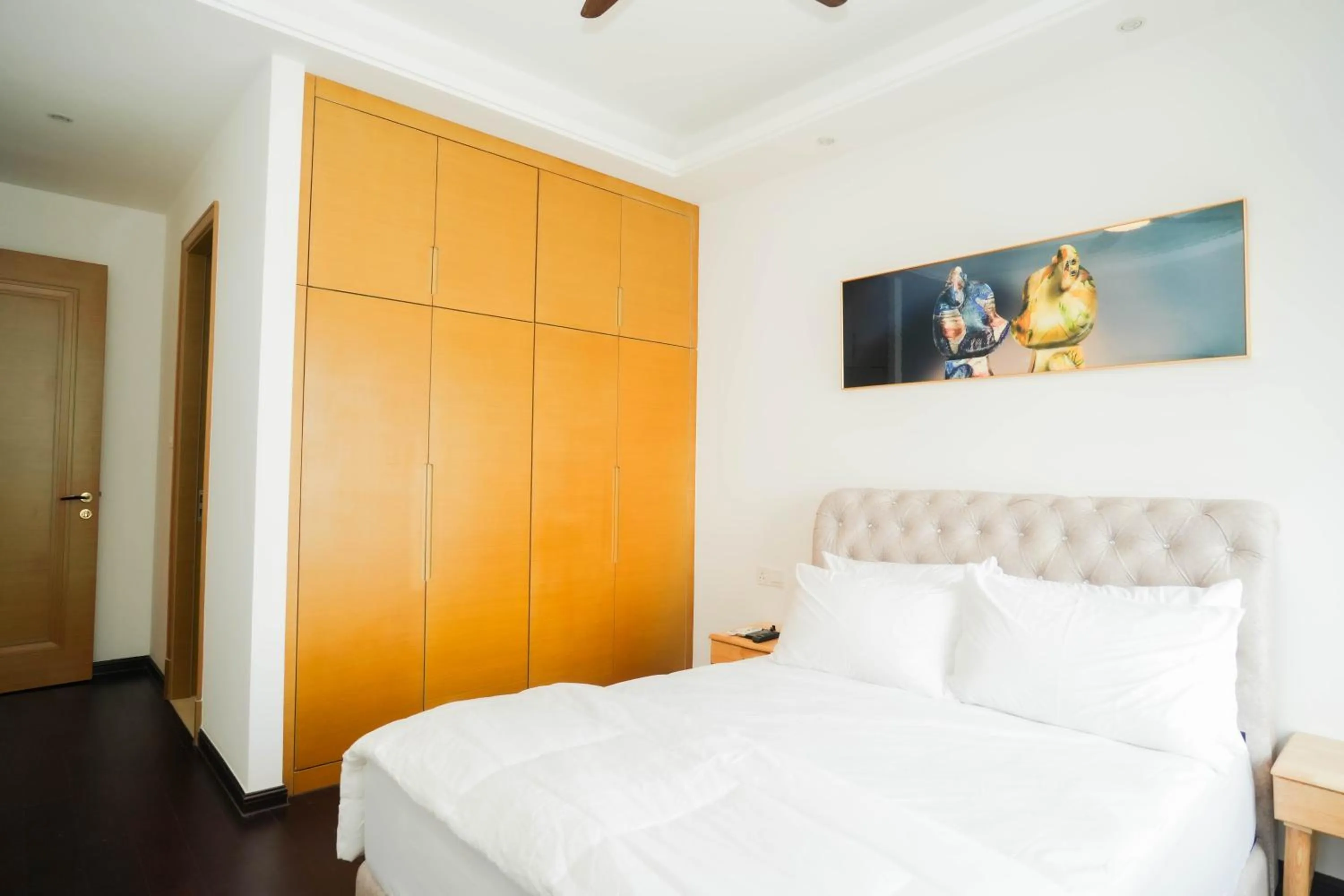 Bed in R&F Princess Cove, U-Home