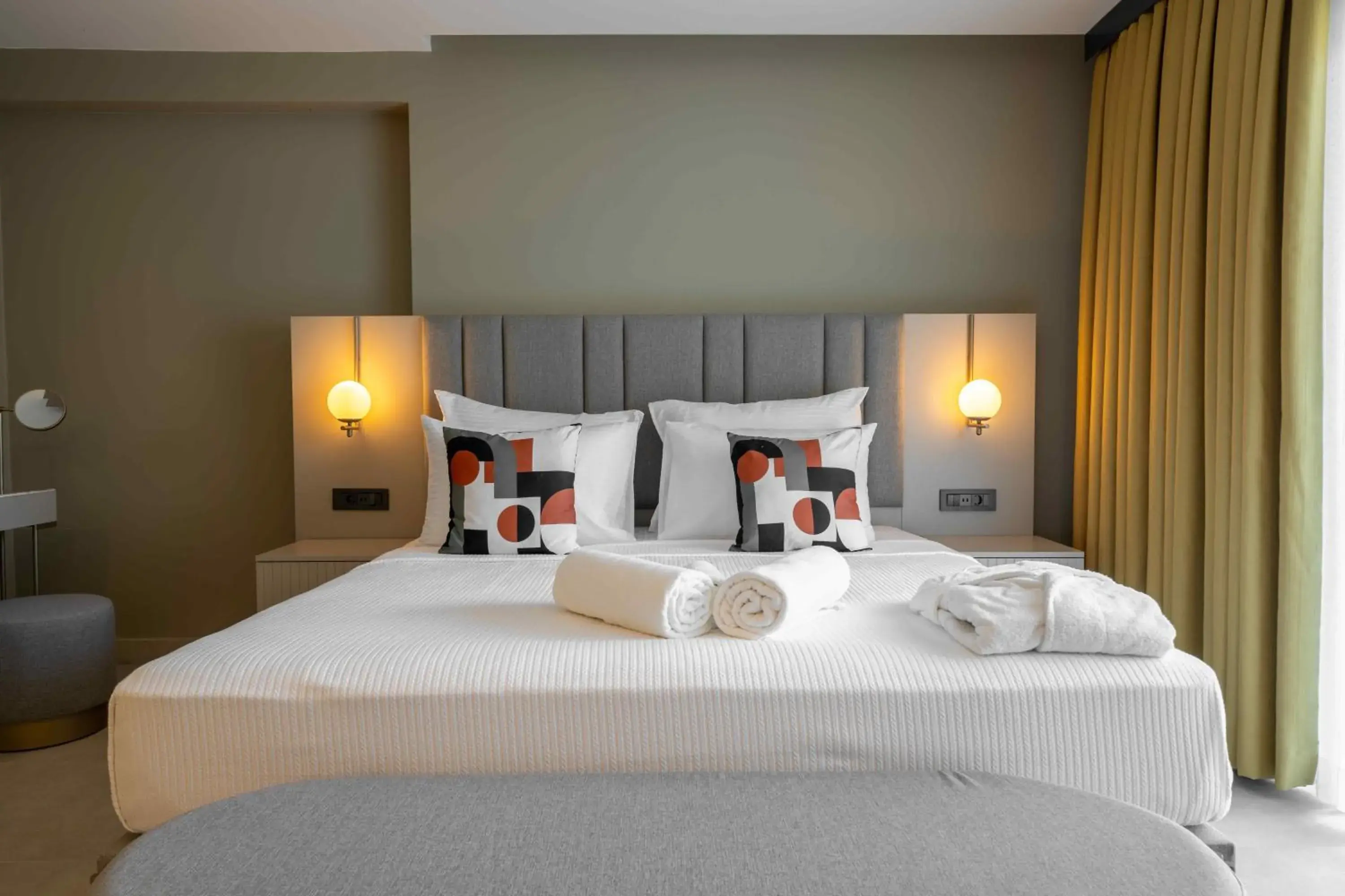Deluxe Double Room with Balcony in Mare Alba Deluxe Double Room with Balcony in Mare Alba