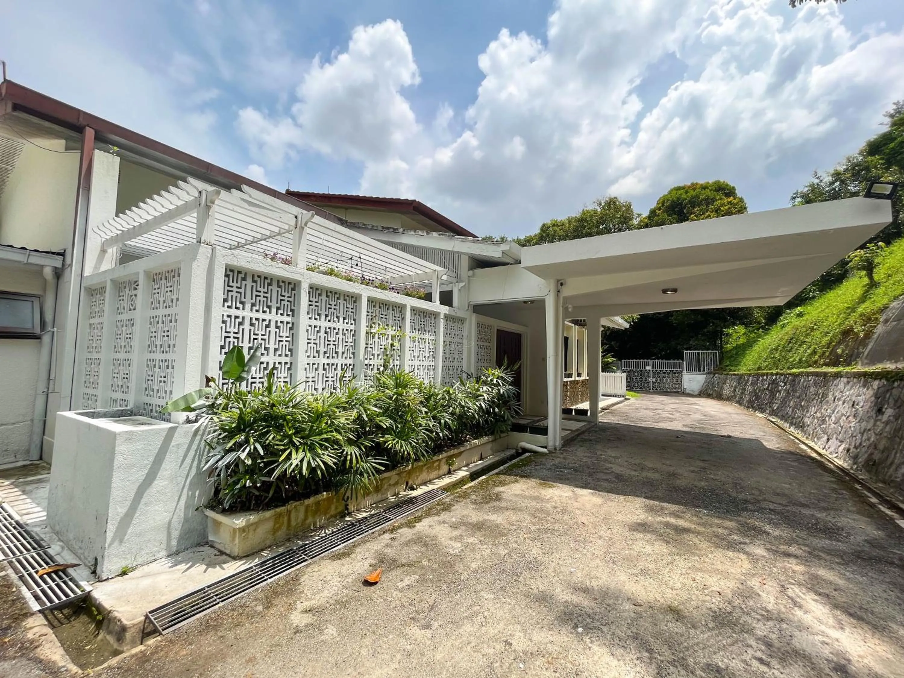 Bukit Tunku Grande Villa by uBook