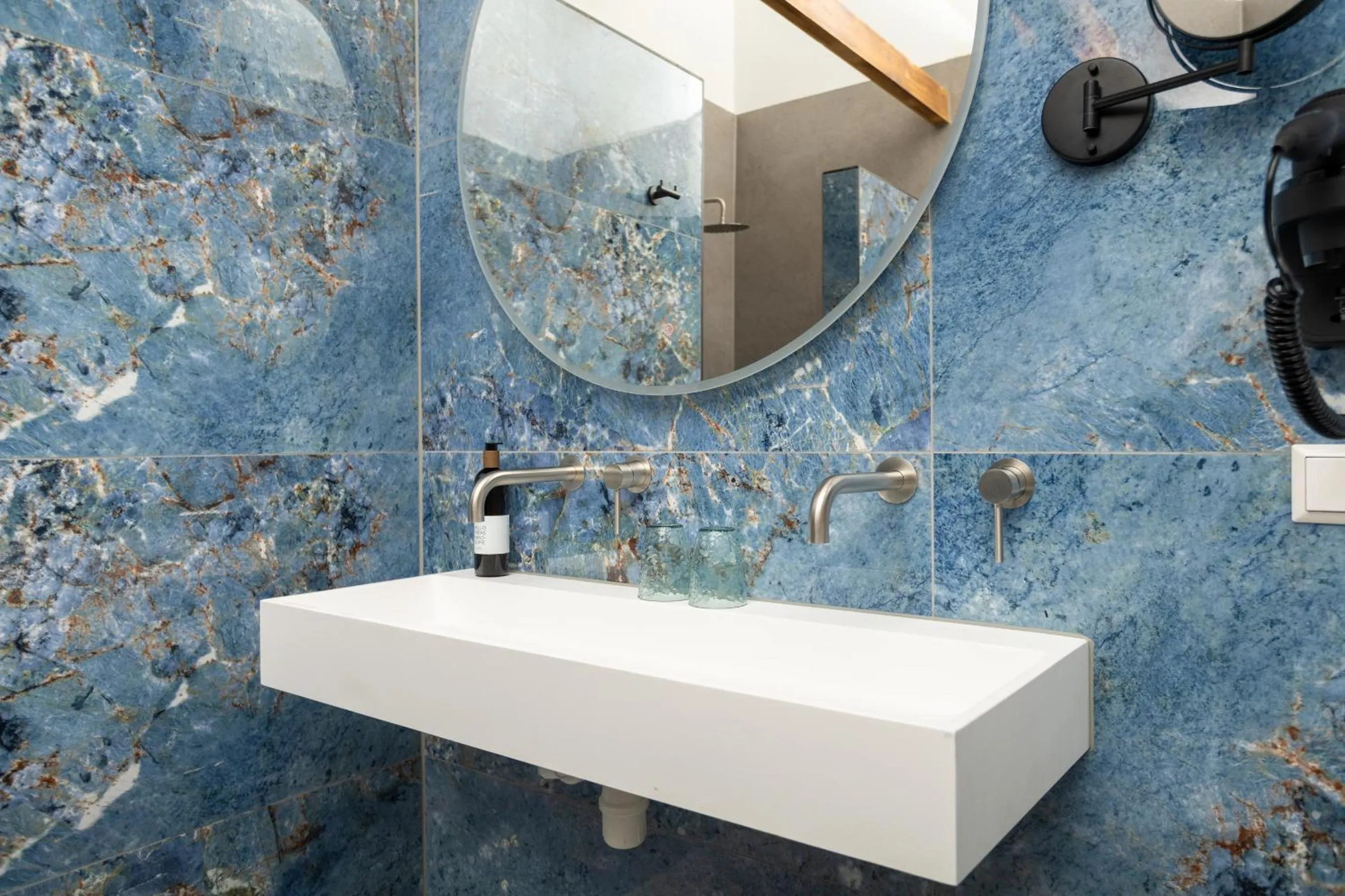 Bathroom in Hotel Twenty-Three Amsterdam Airport