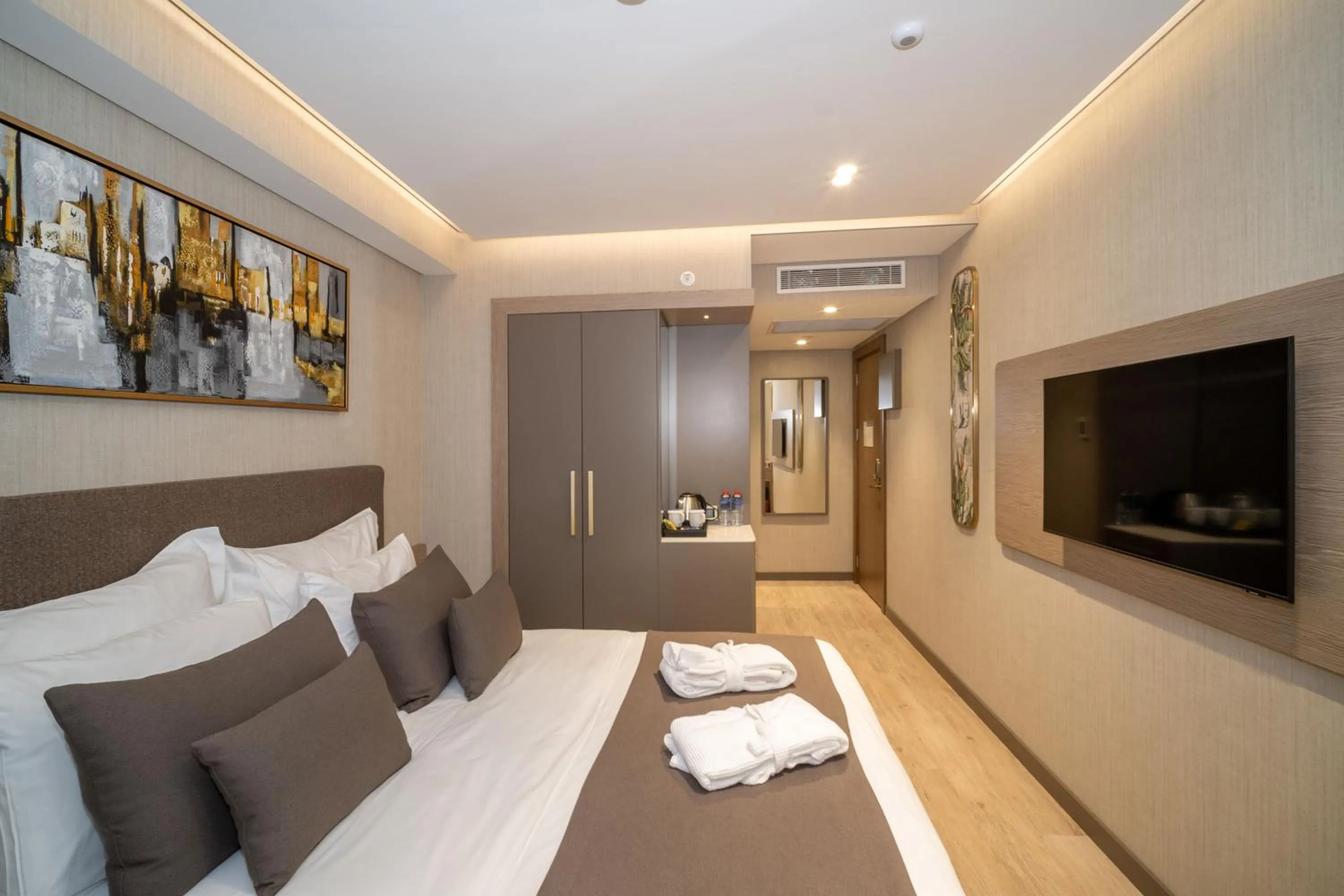 Bed in Rayelin Hotel Old Town