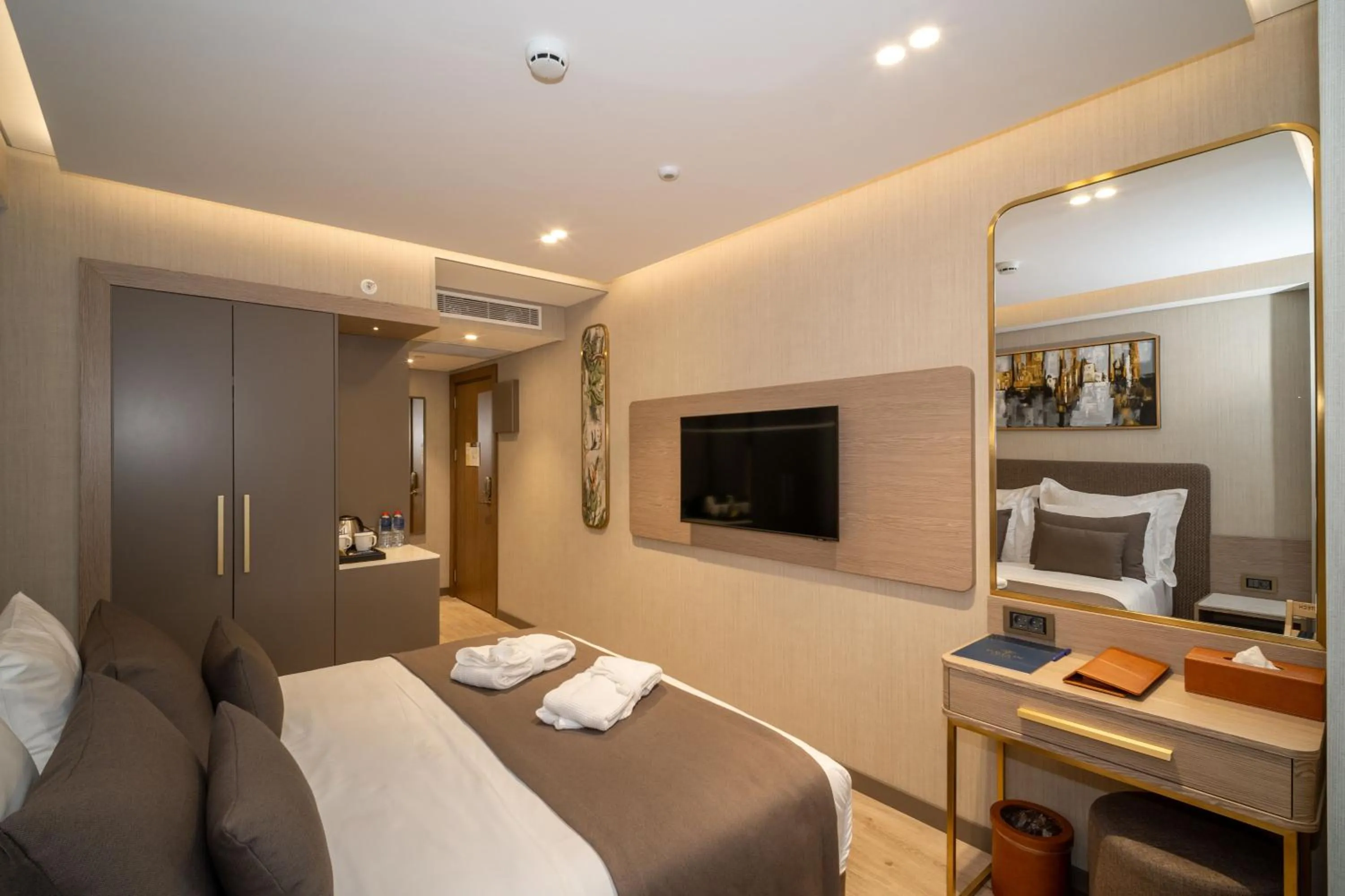 Bed in Rayelin Hotel Old Town