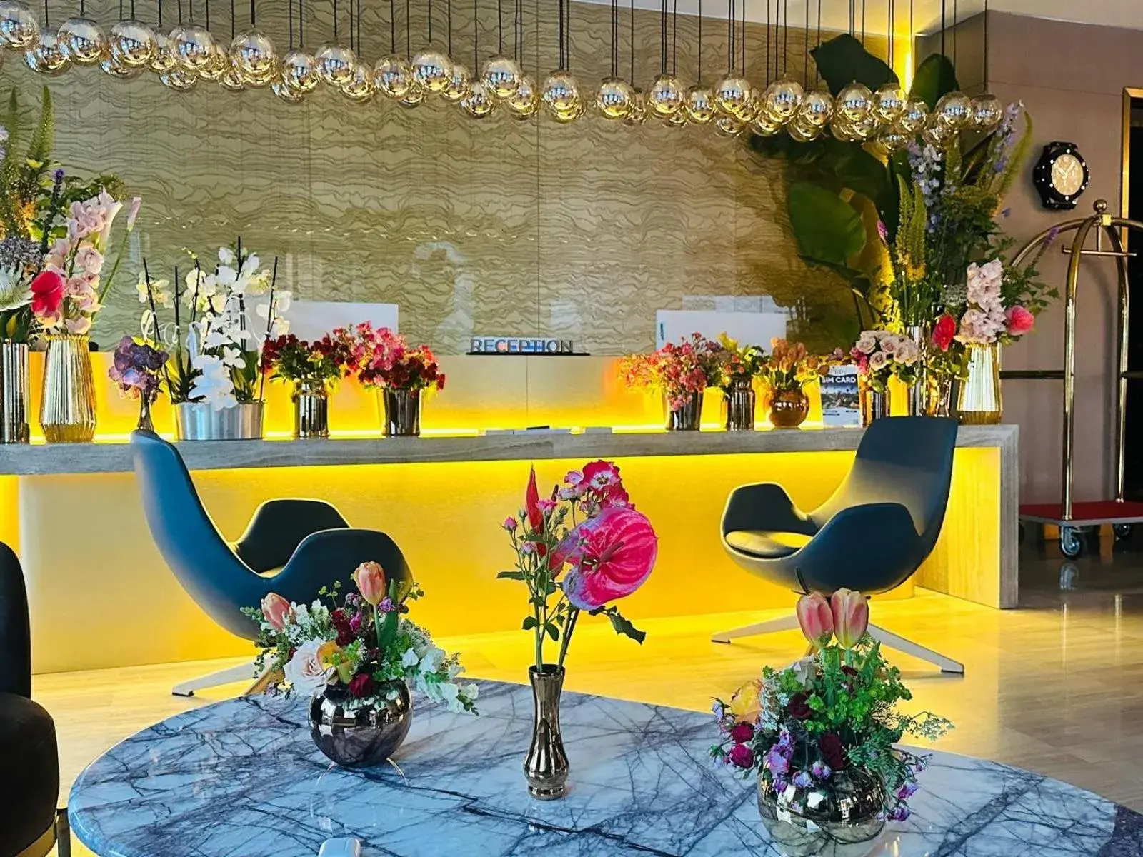 Lobby or reception in Rayelin Hotel Old Town Lobby or reception in Rayelin Hotel Old Town