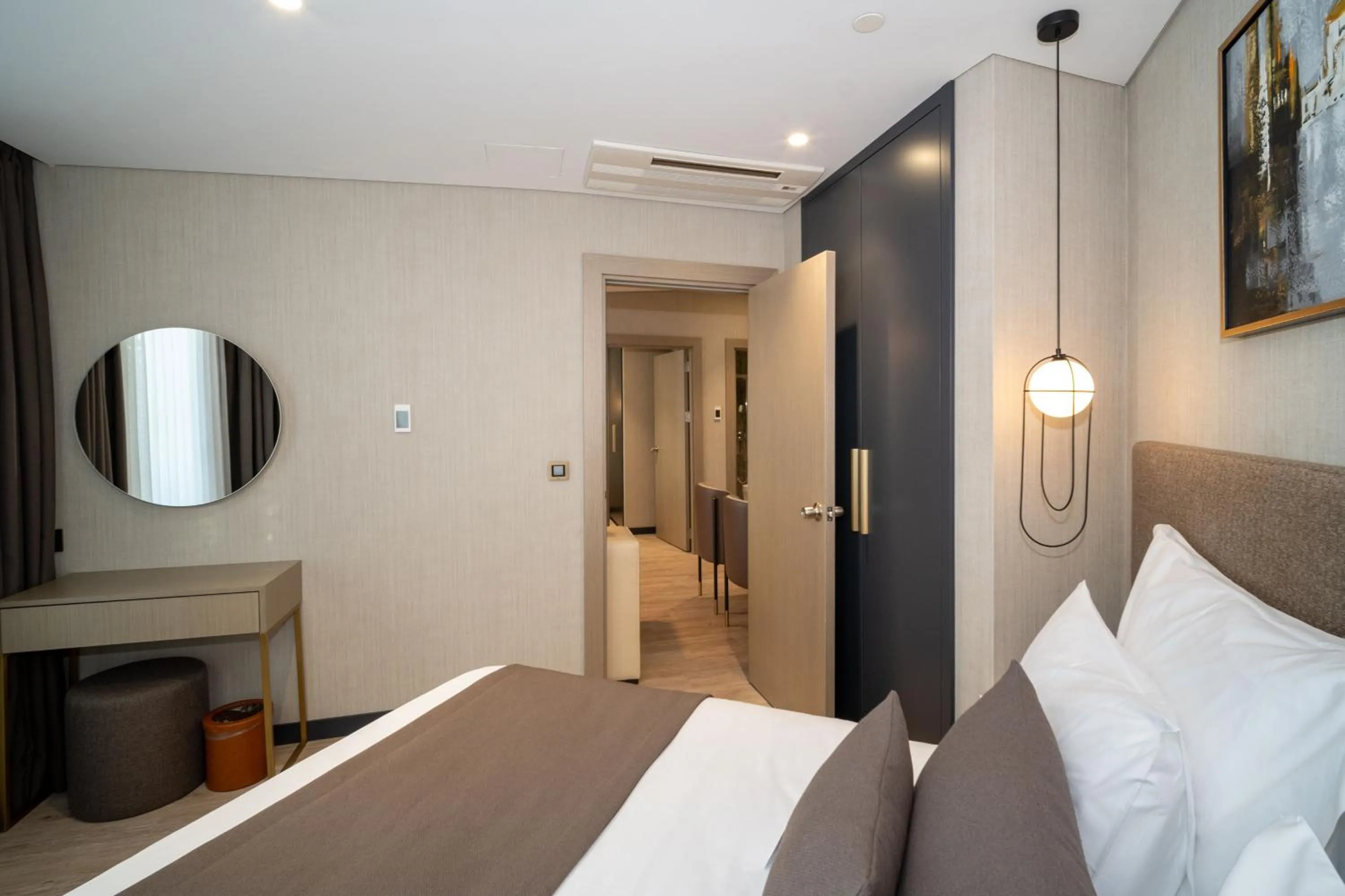 Bed in Rayelin Hotel Old Town