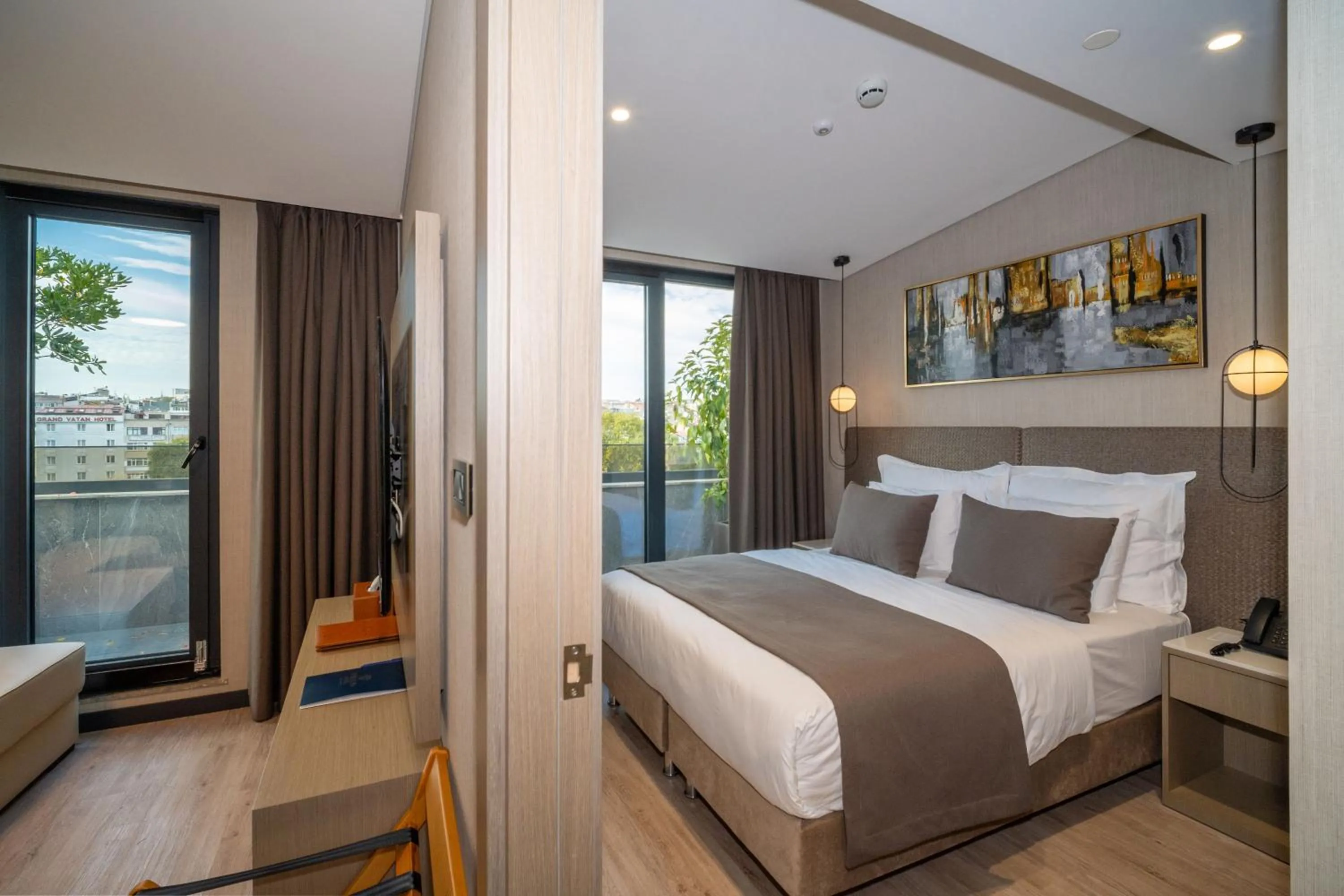 Bed in Rayelin Hotel Old Town