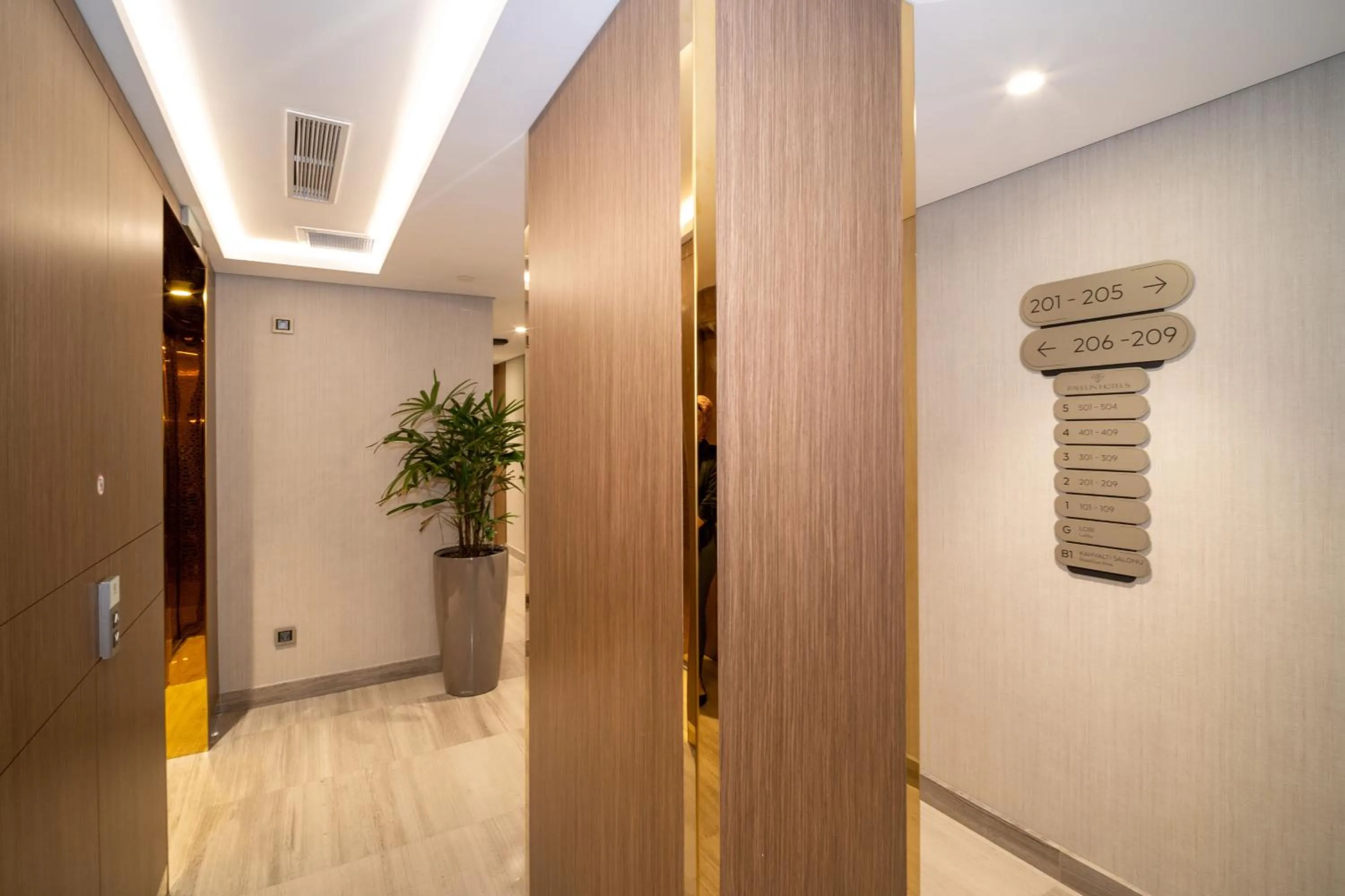 Rayelin Hotel Old Town