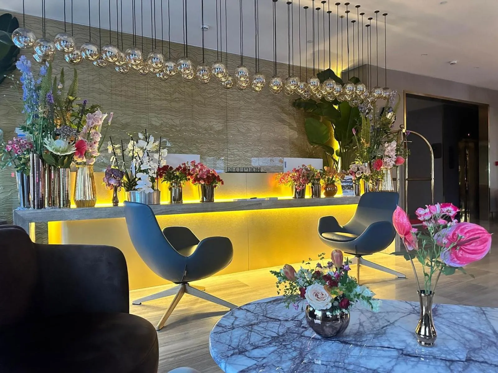 Lobby or reception in Rayelin Hotel Old Town