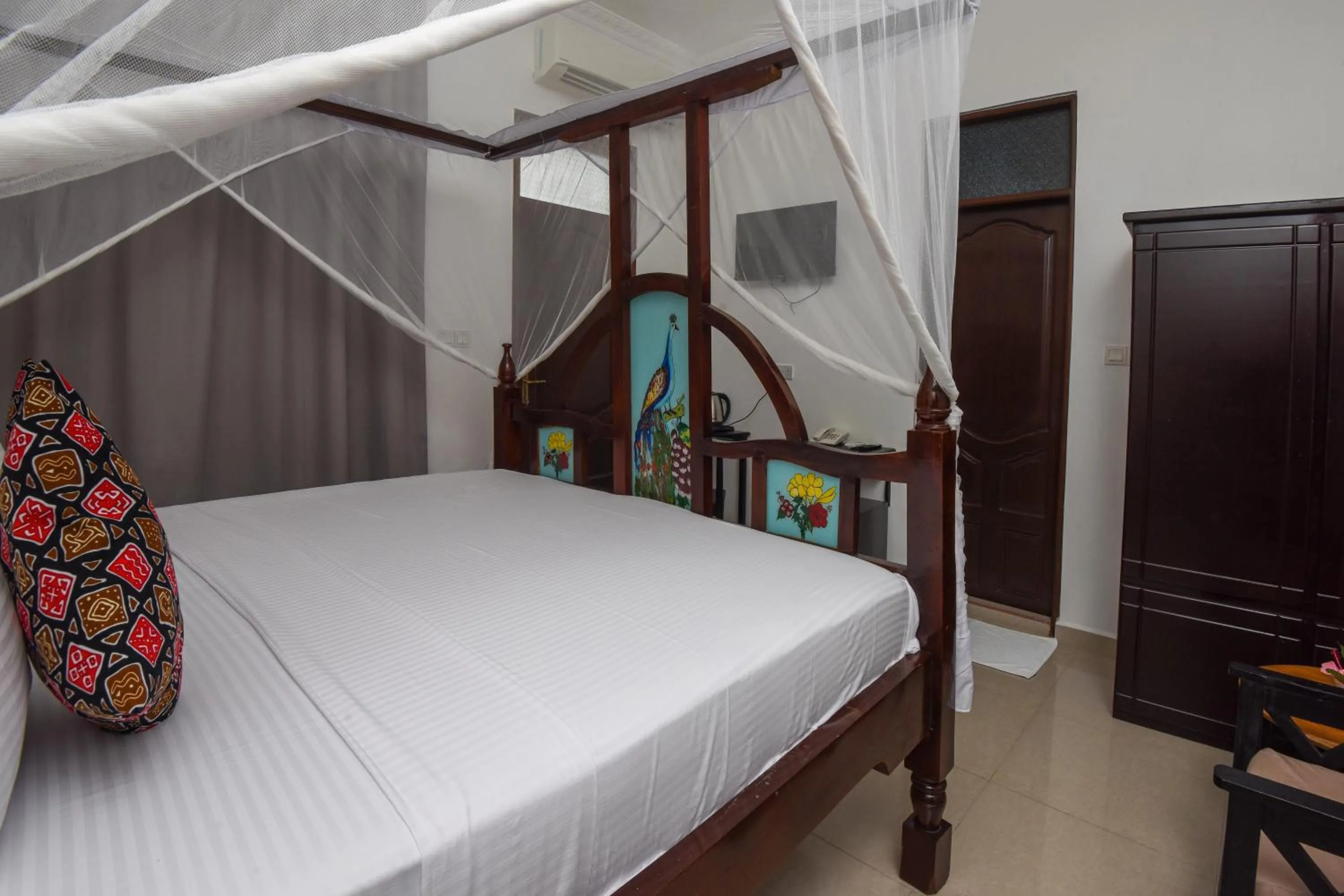 Bed in Zanzibar View Hotel