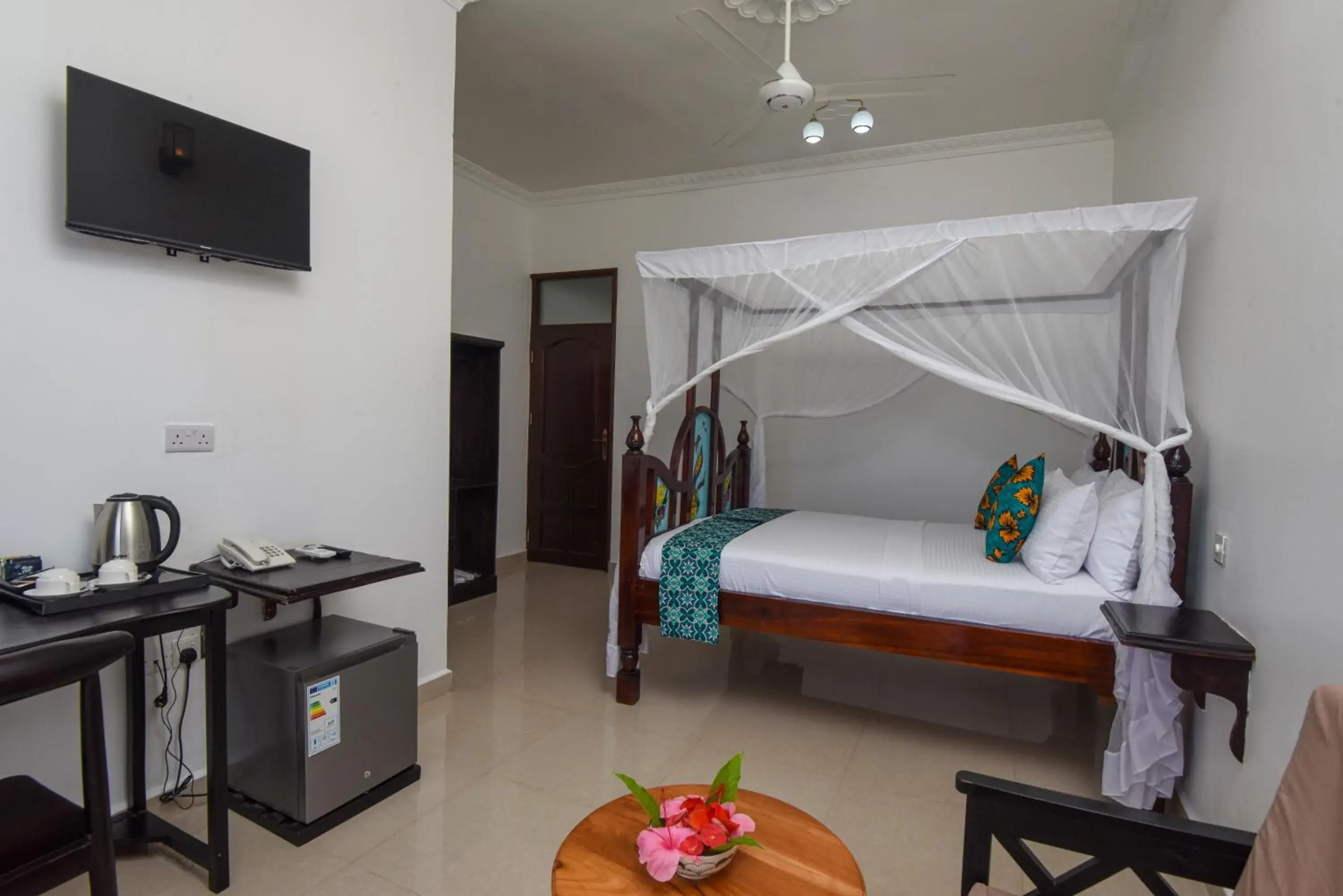 Deluxe Double Room with Balcony and Sea View in Zanzibar View Hotel Deluxe Double Room with Balcony and Sea View in Zanzibar View Hotel