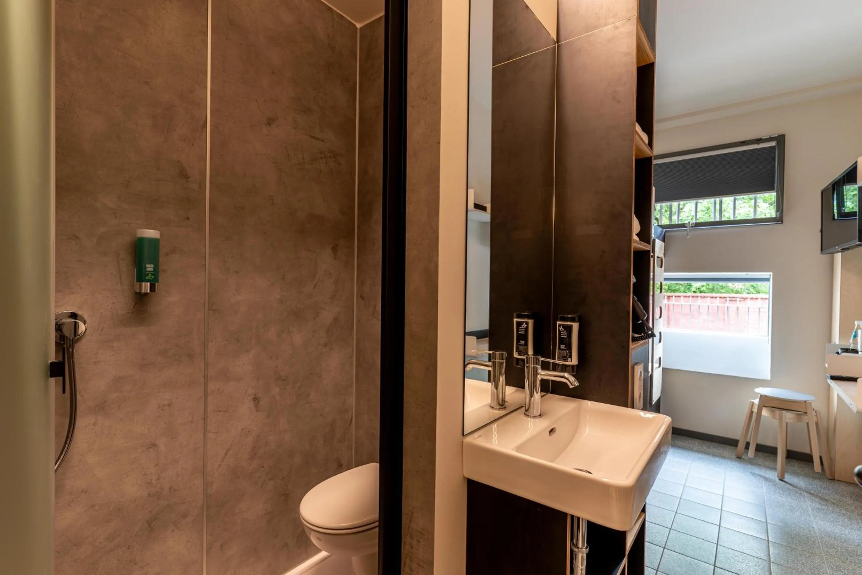 Toilet in Das Kittchen