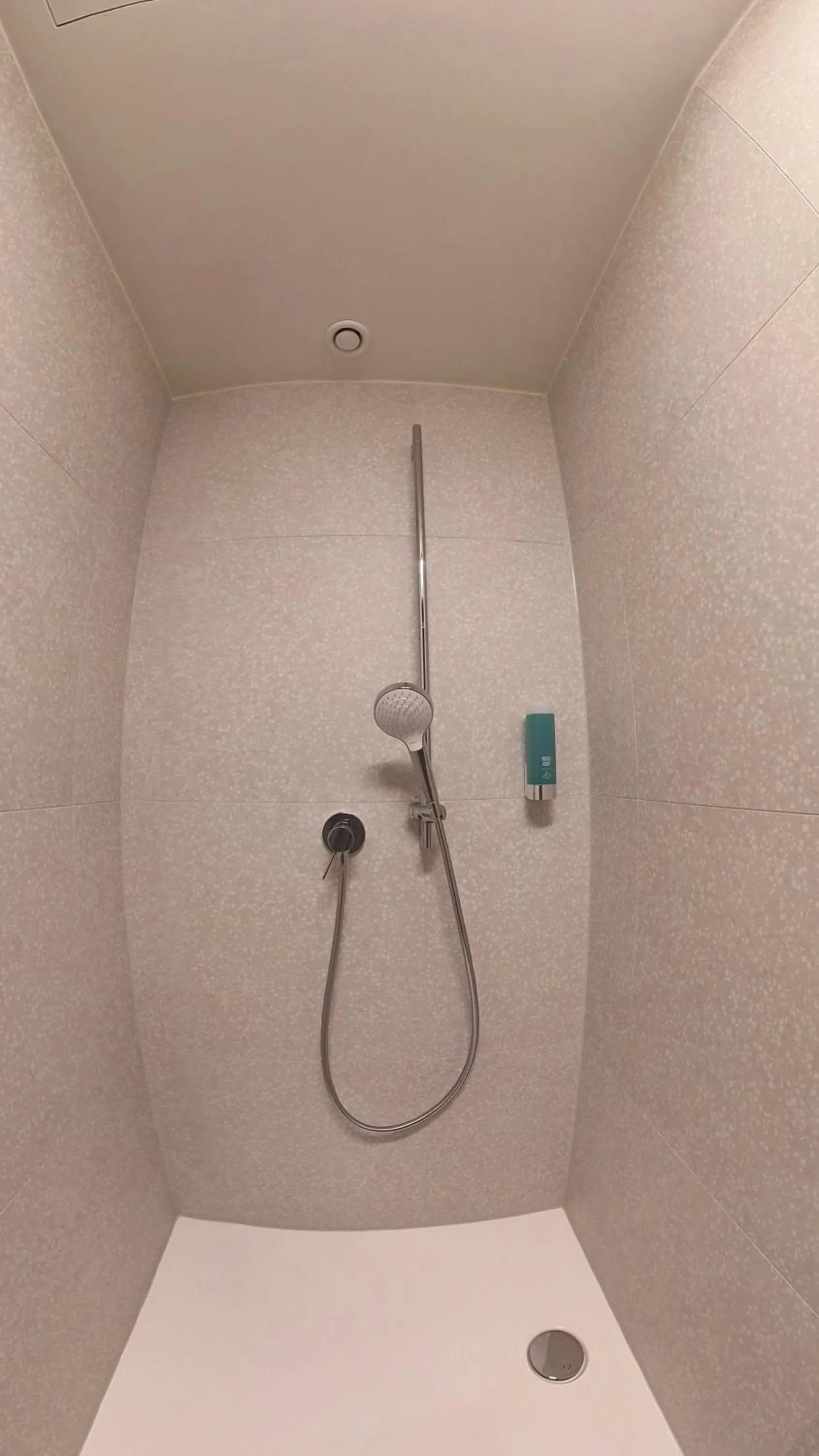 Shower in Das Kittchen