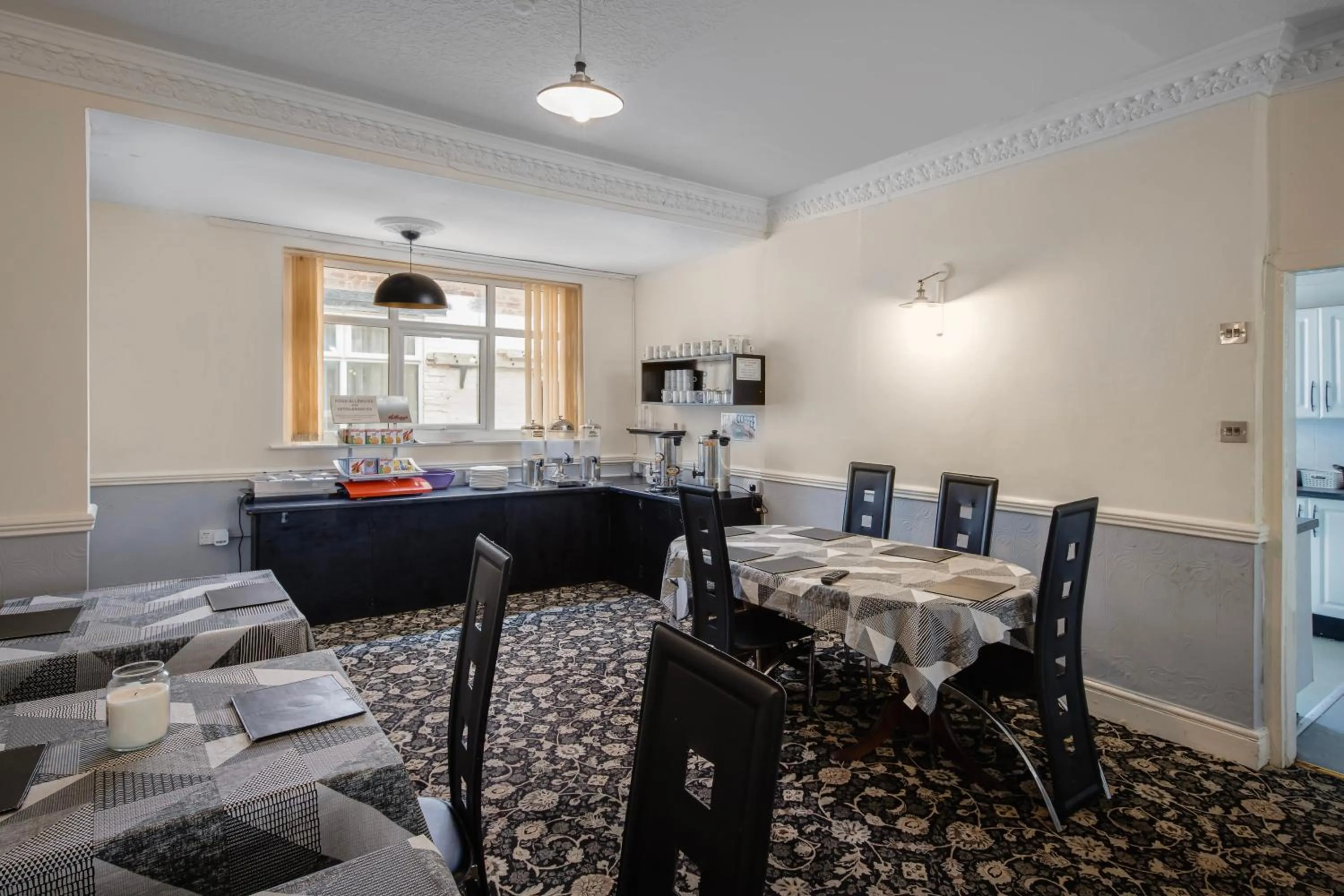 Dining area in Lanayr Hotel