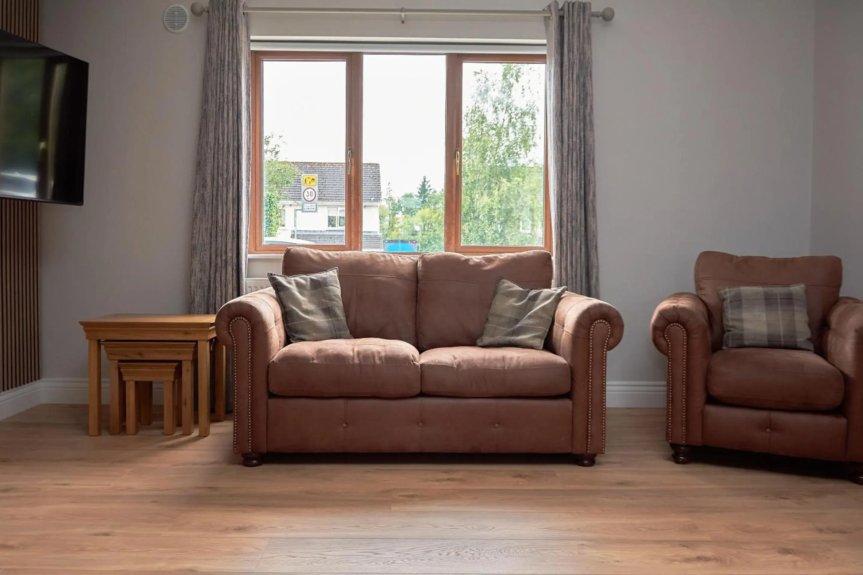 Living room in Dromod suites Living room in Dromod suites