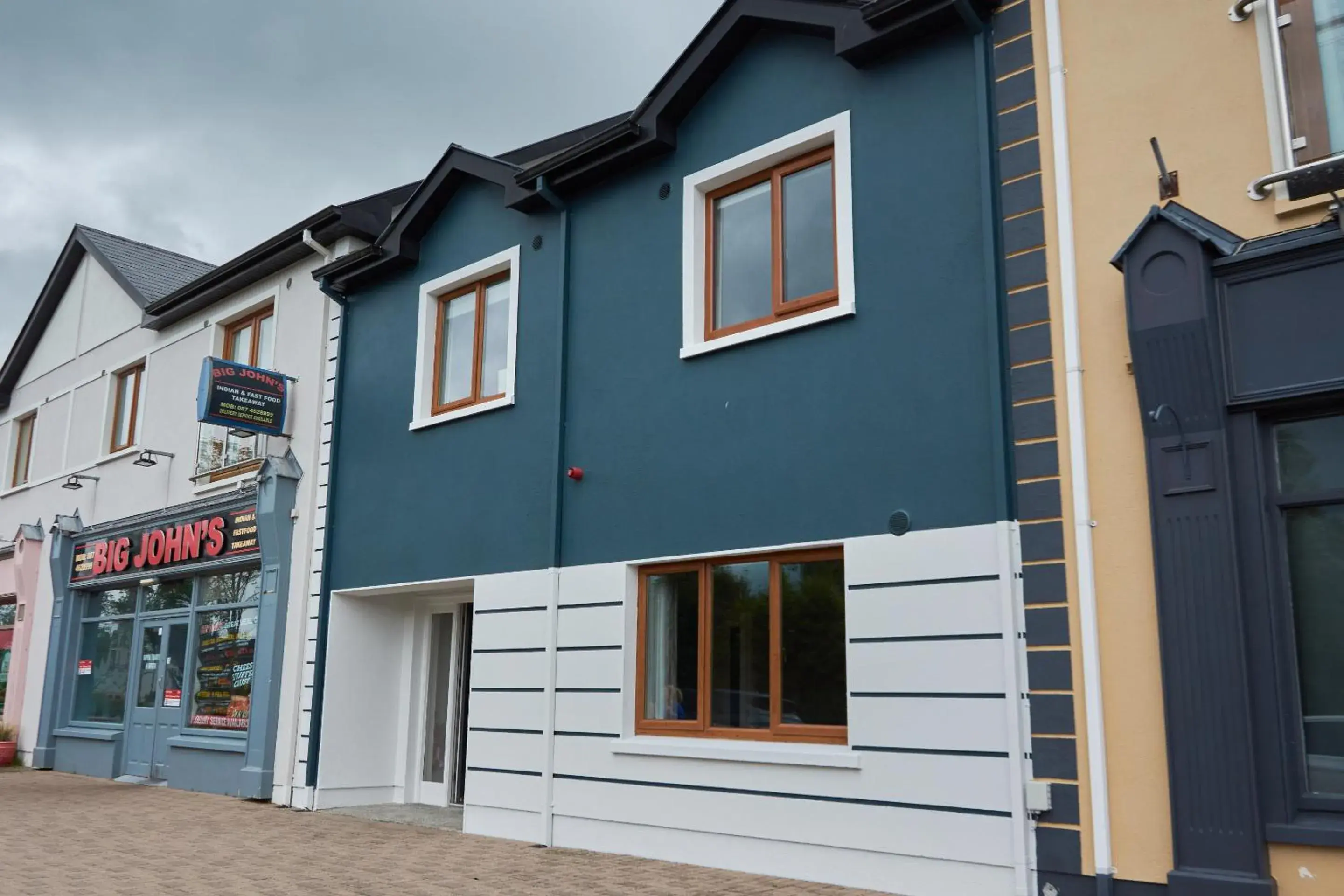 Property building in Dromod suites Property building in Dromod suites