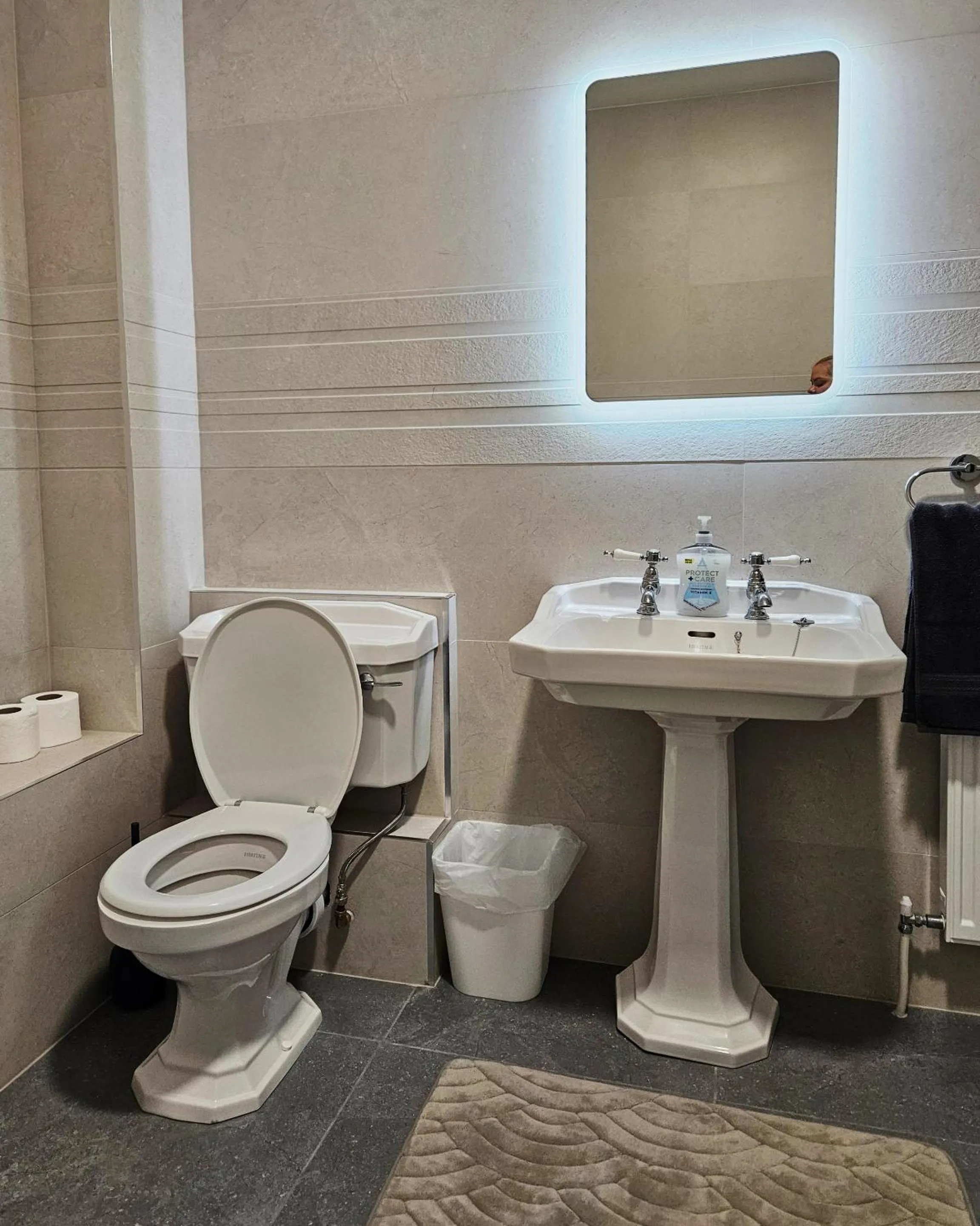 Bathroom in Dromod suites