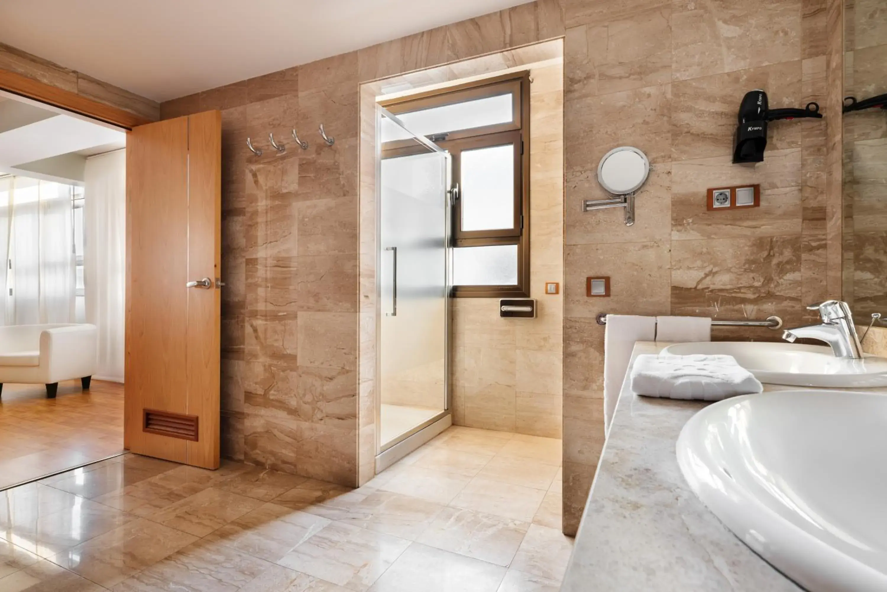 Bathroom in Exe Las Palmas Bathroom in Exe Las Palmas