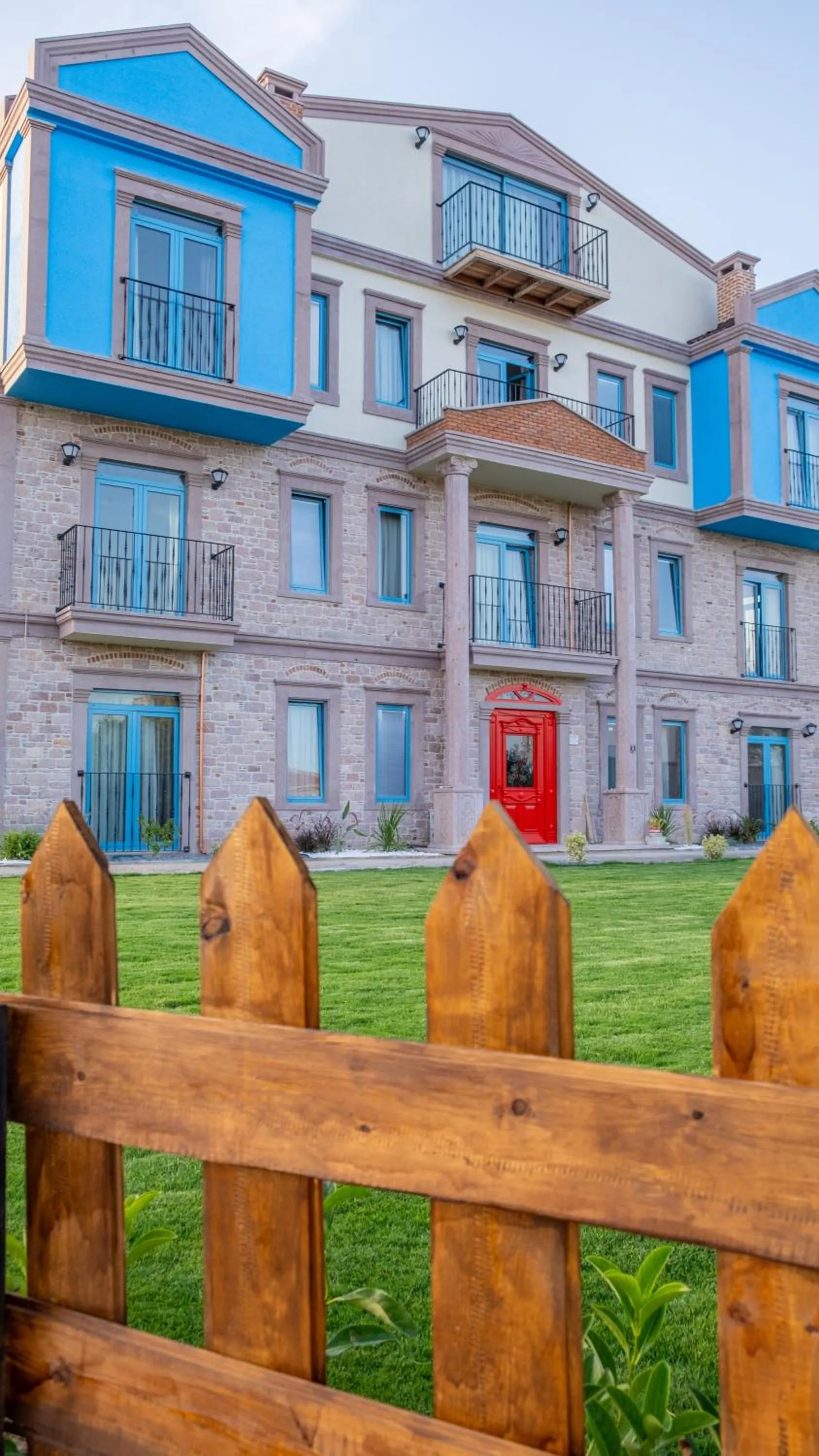 Property building in Cunda Nisa Otel